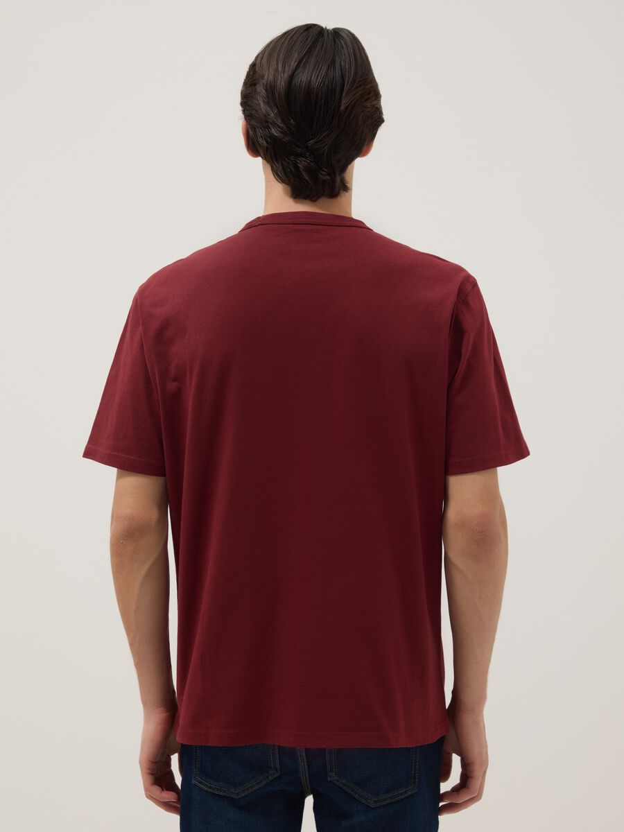Red pure cotton crew neck T-shirt with relaxed fit_2
