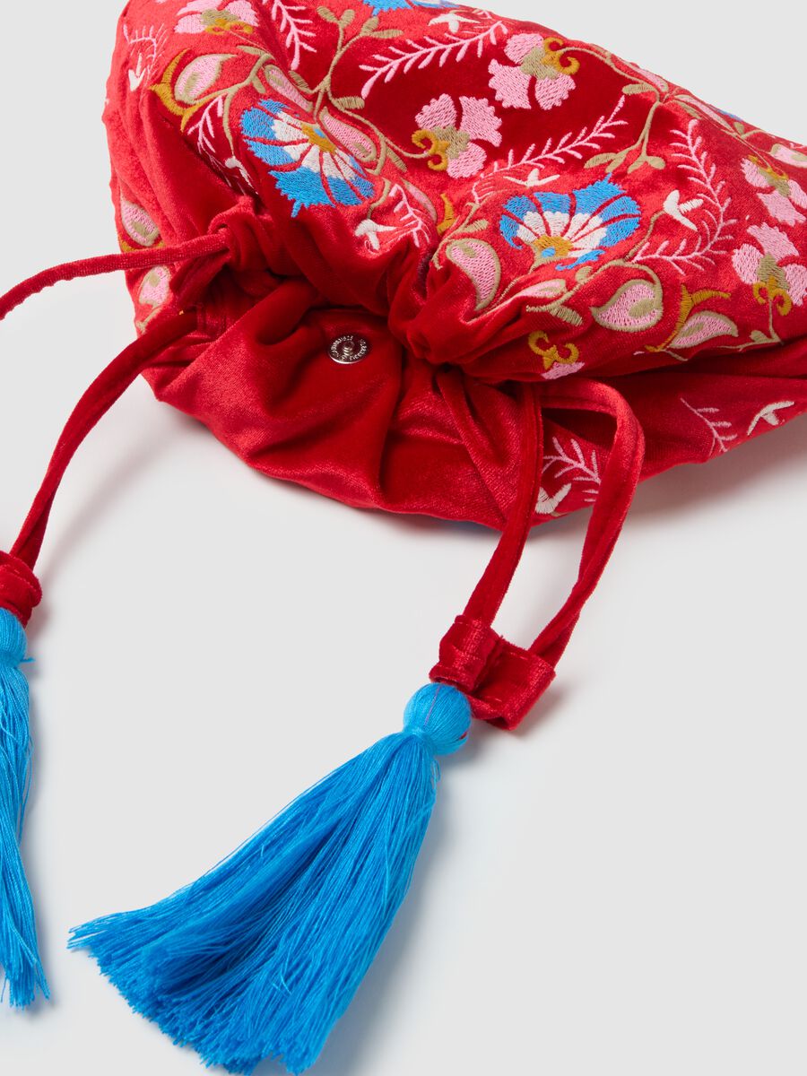 Multicolour clutch with floral design_2