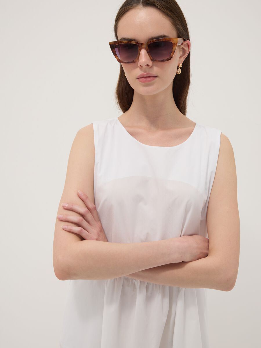 White sleeveless pure cotton tiered dress, regular fit_2