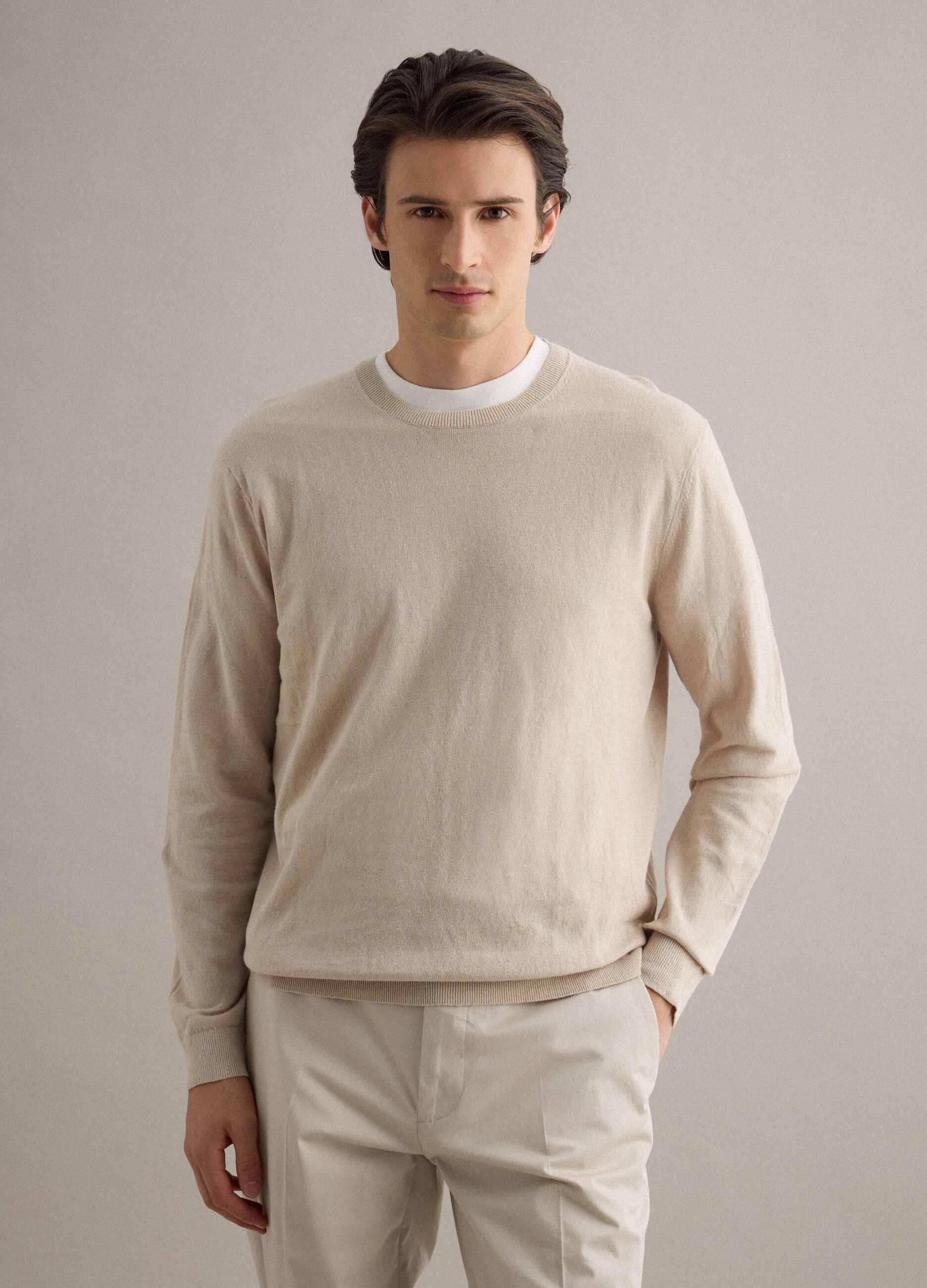 Beige regular fit cotton and linen crew neck pullover