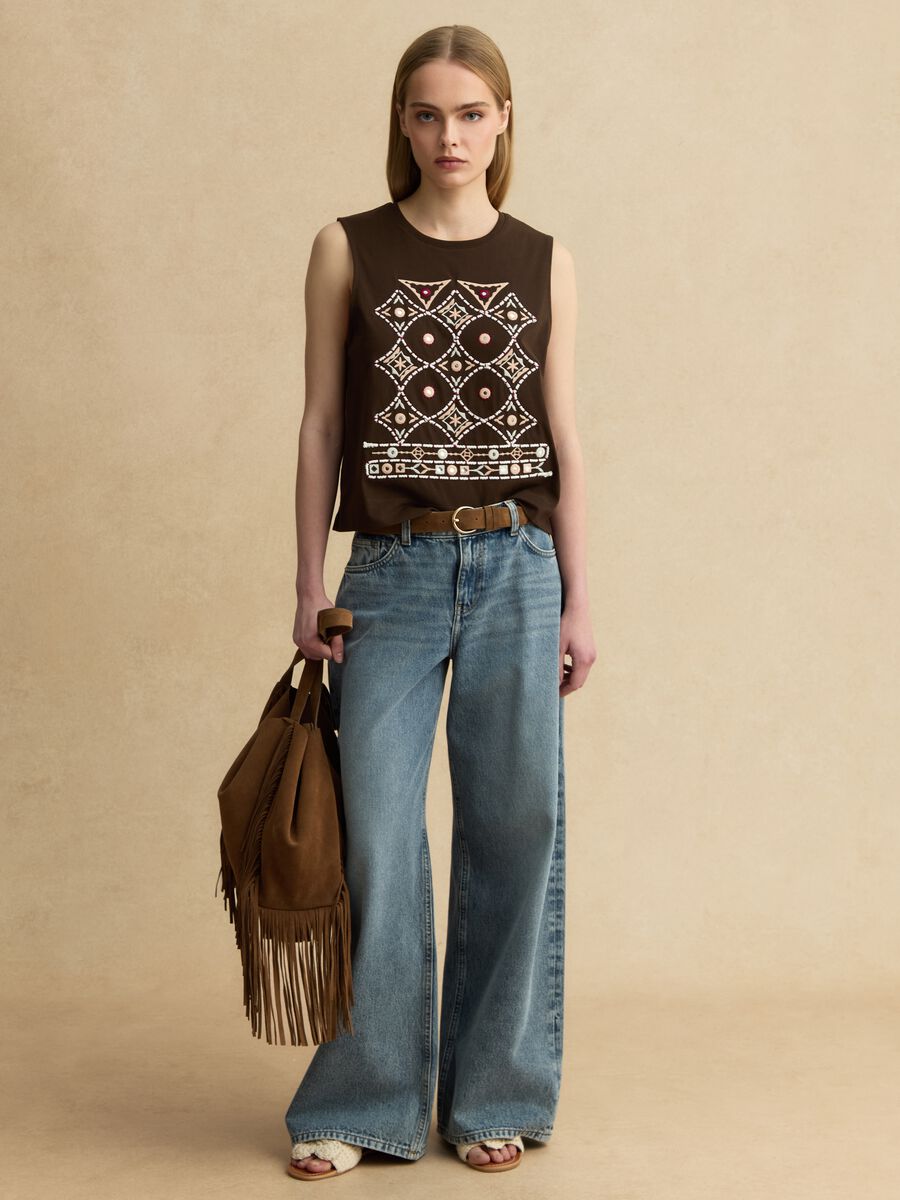 Brown pure cotton regular fit tank top with embroidery_2