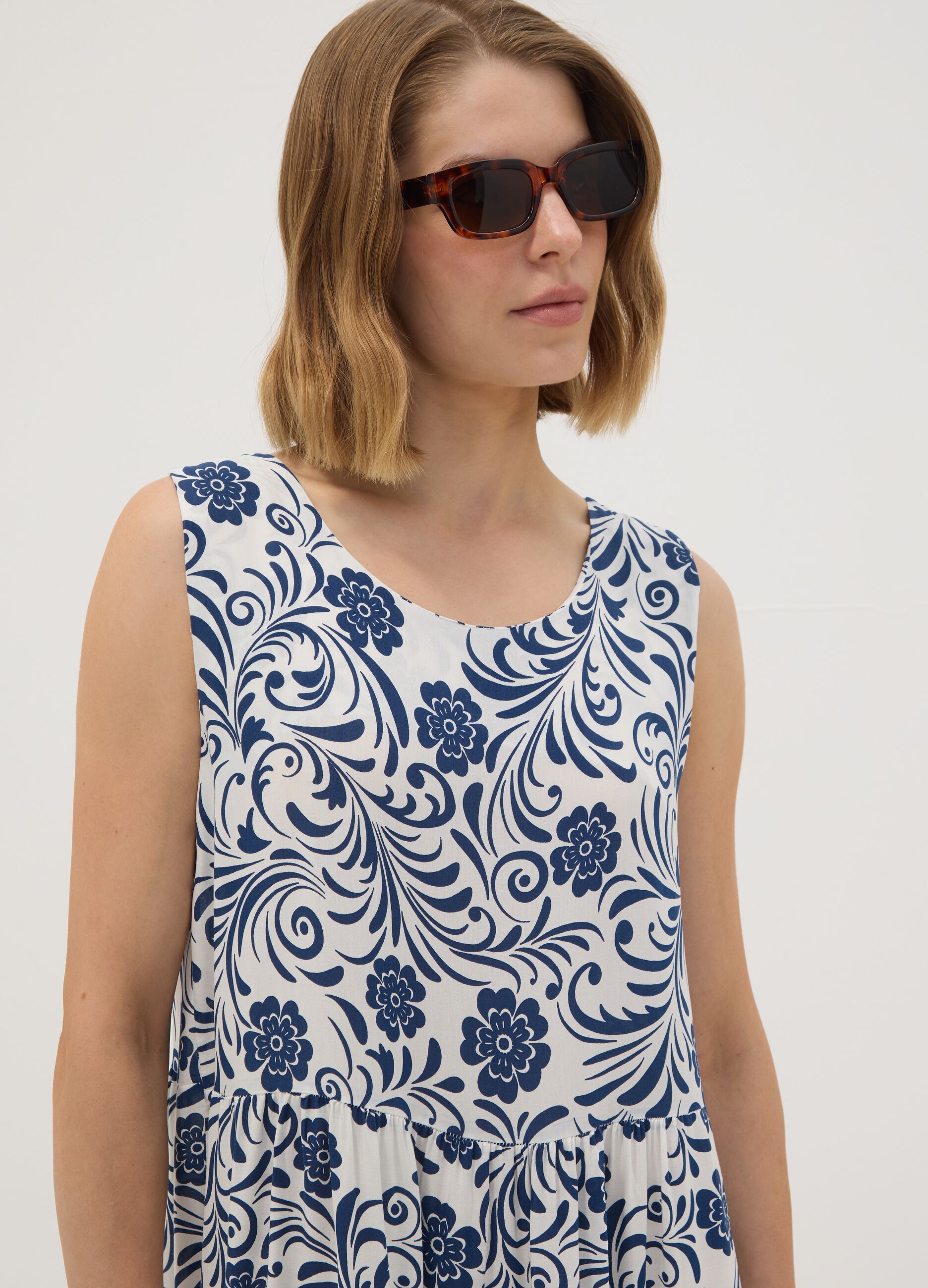 Blue pure viscose dress with floral print, regular fit