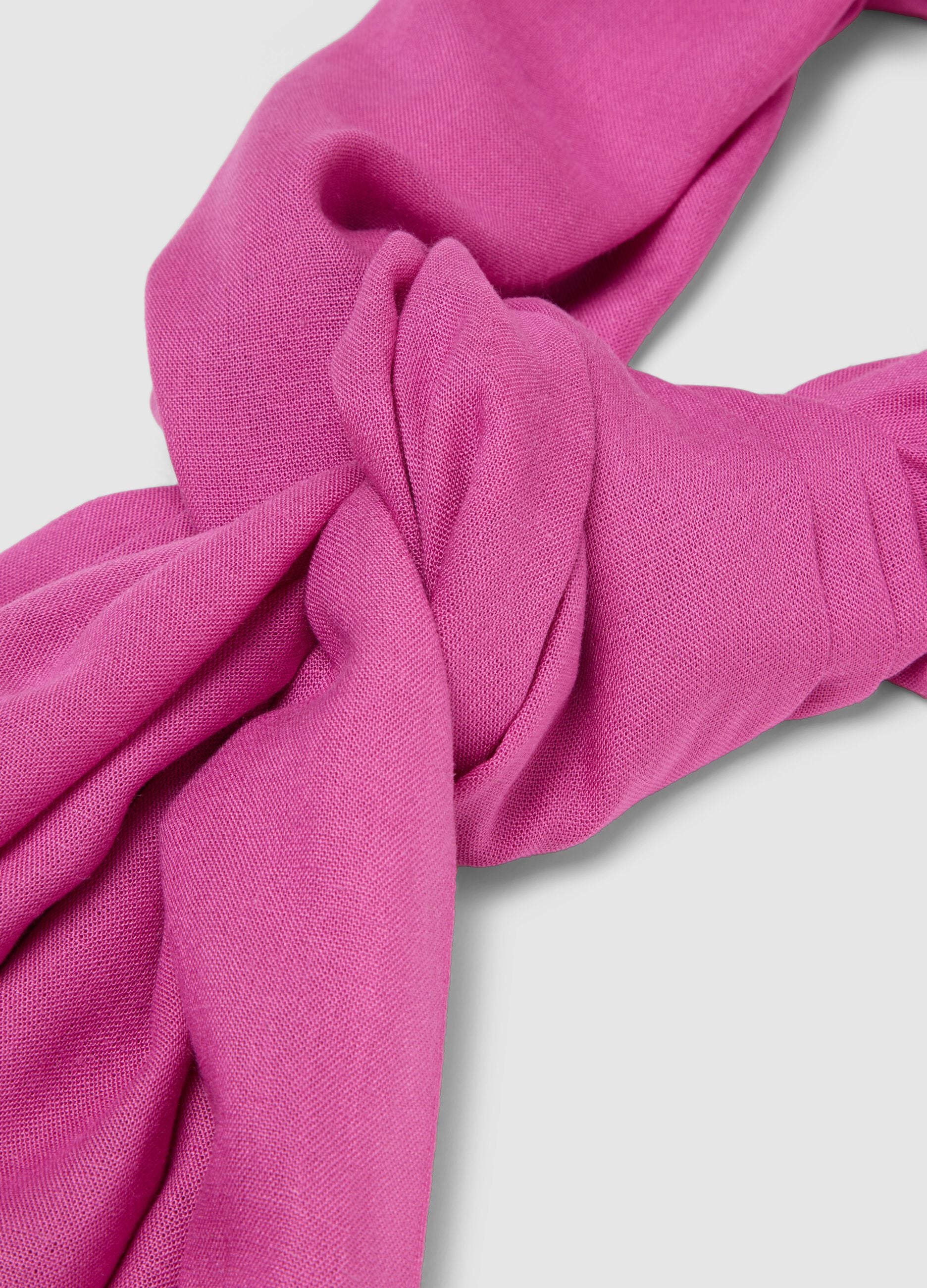 Pink viscose and linen mix scarf with fringes
