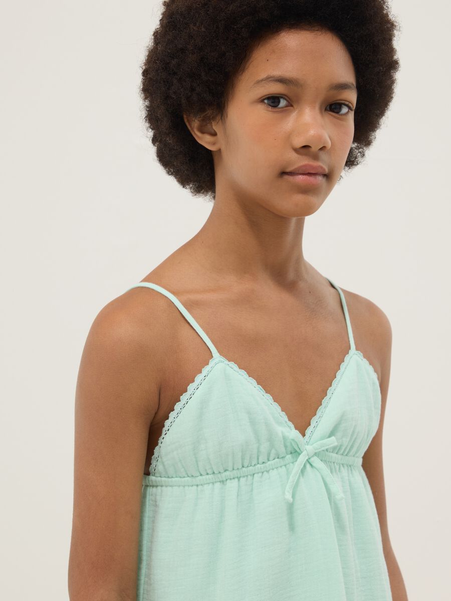 Abito mini verde in puro cotone con spalline sottili_2