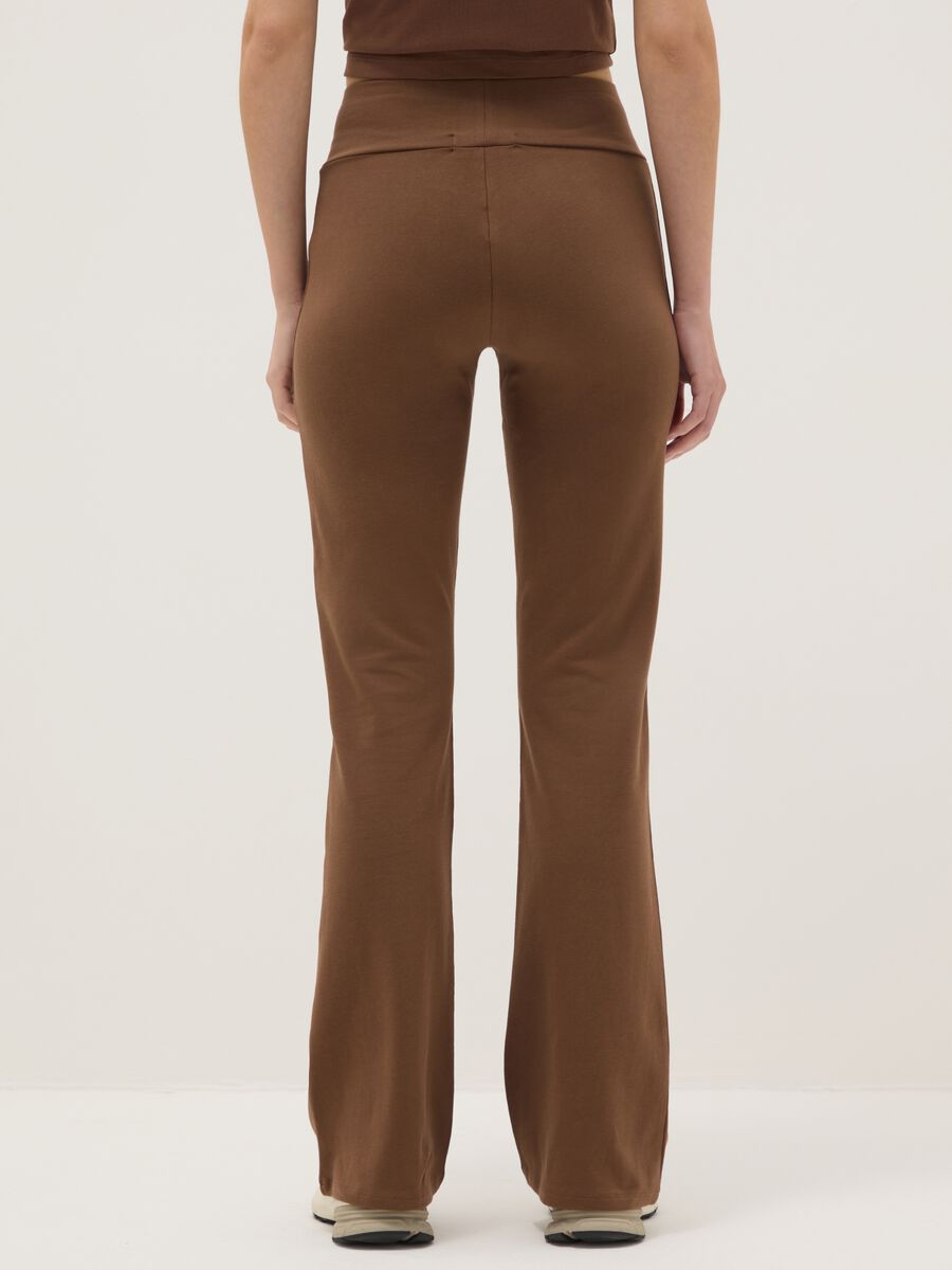 Brown flare leggings in stretch cotton_3