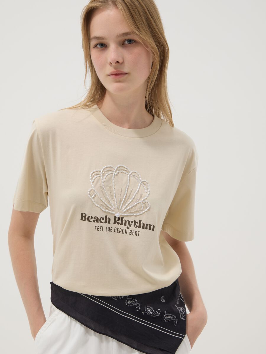 Beige short-sleeved pure cotton T-shirt with embroidery_1