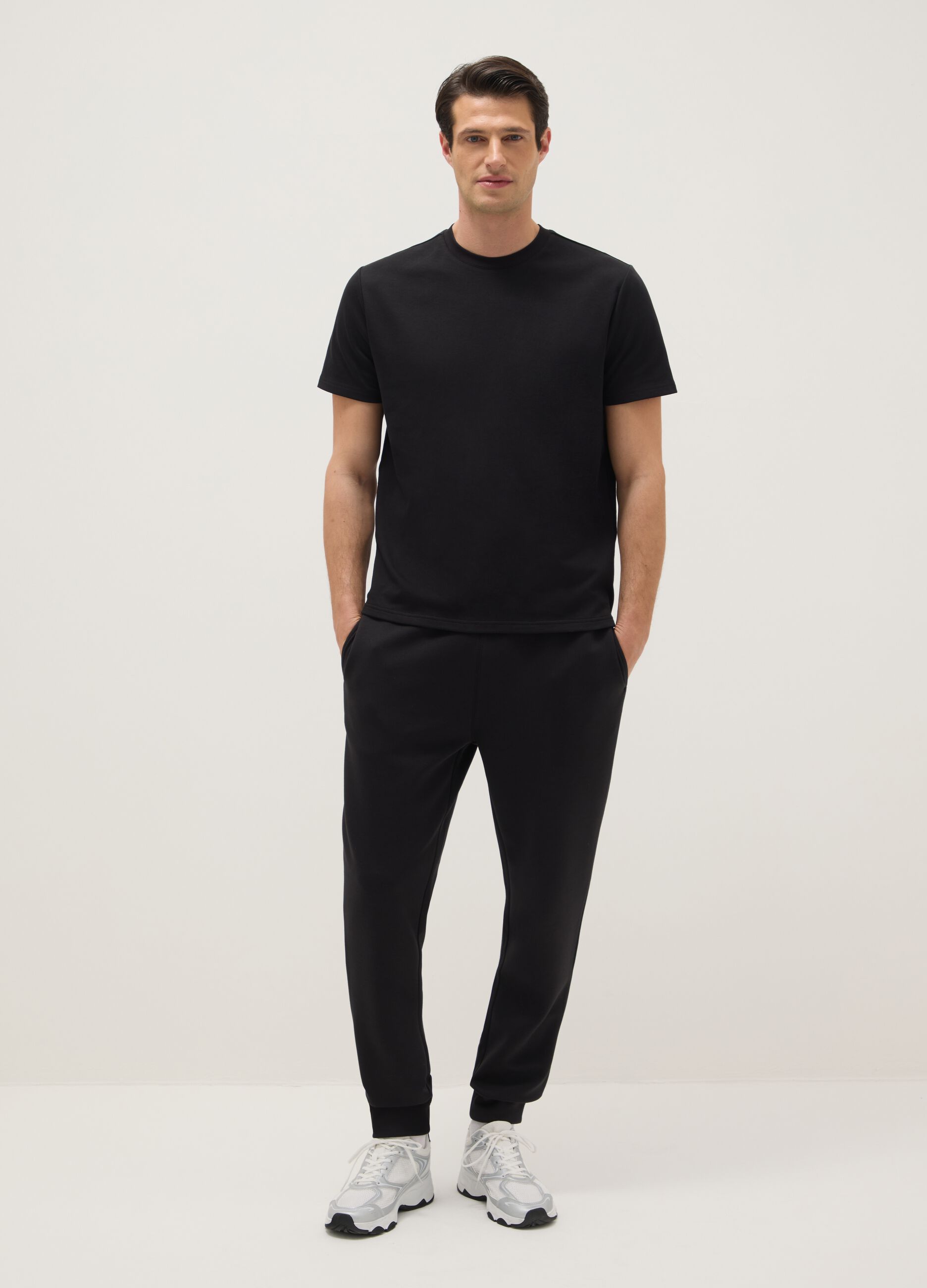 Regular fit black cotton blend crew neck T-shirt