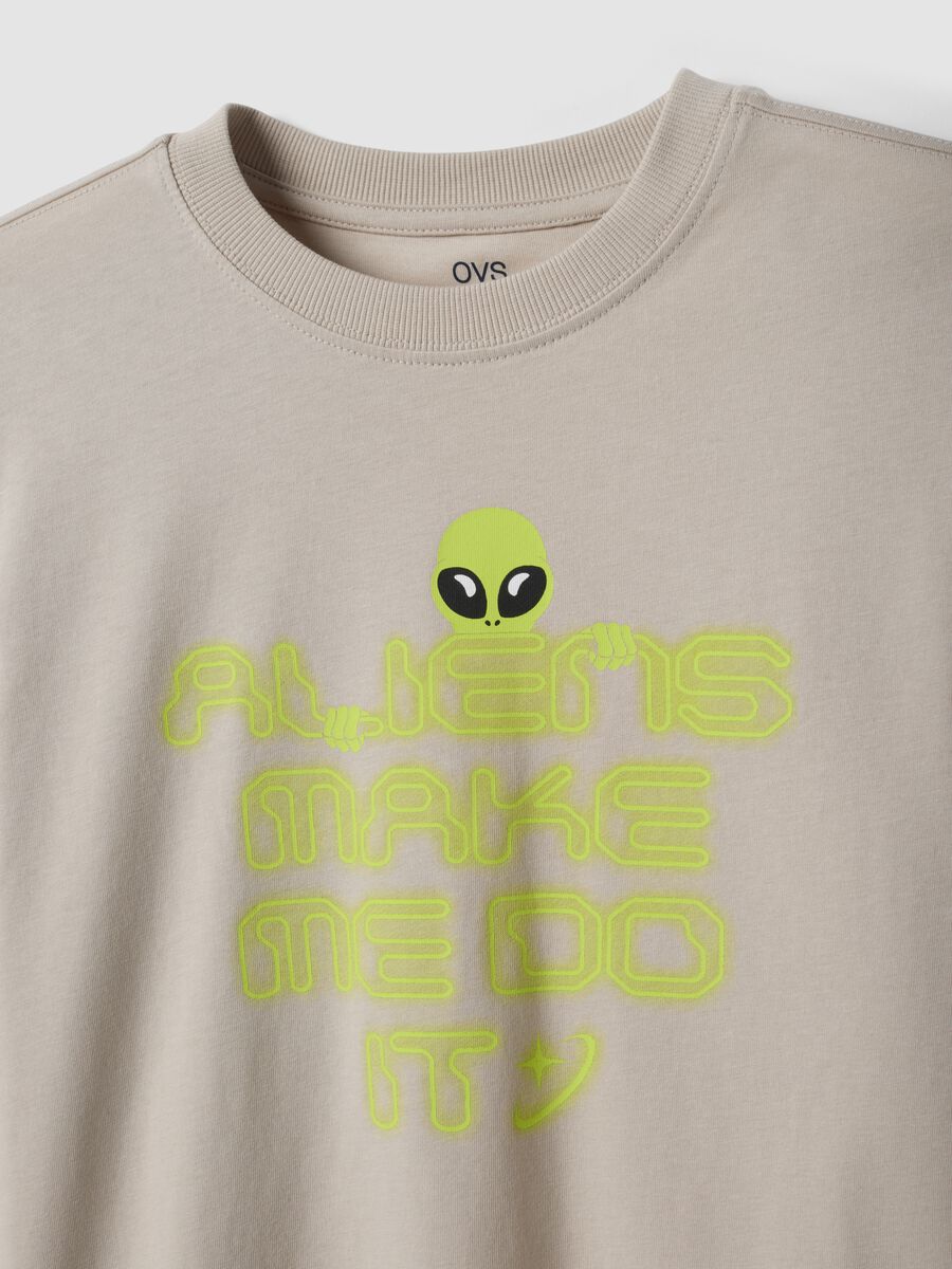 T-shirt grigia in puro cotone organico con stampa per ragazzo_1
