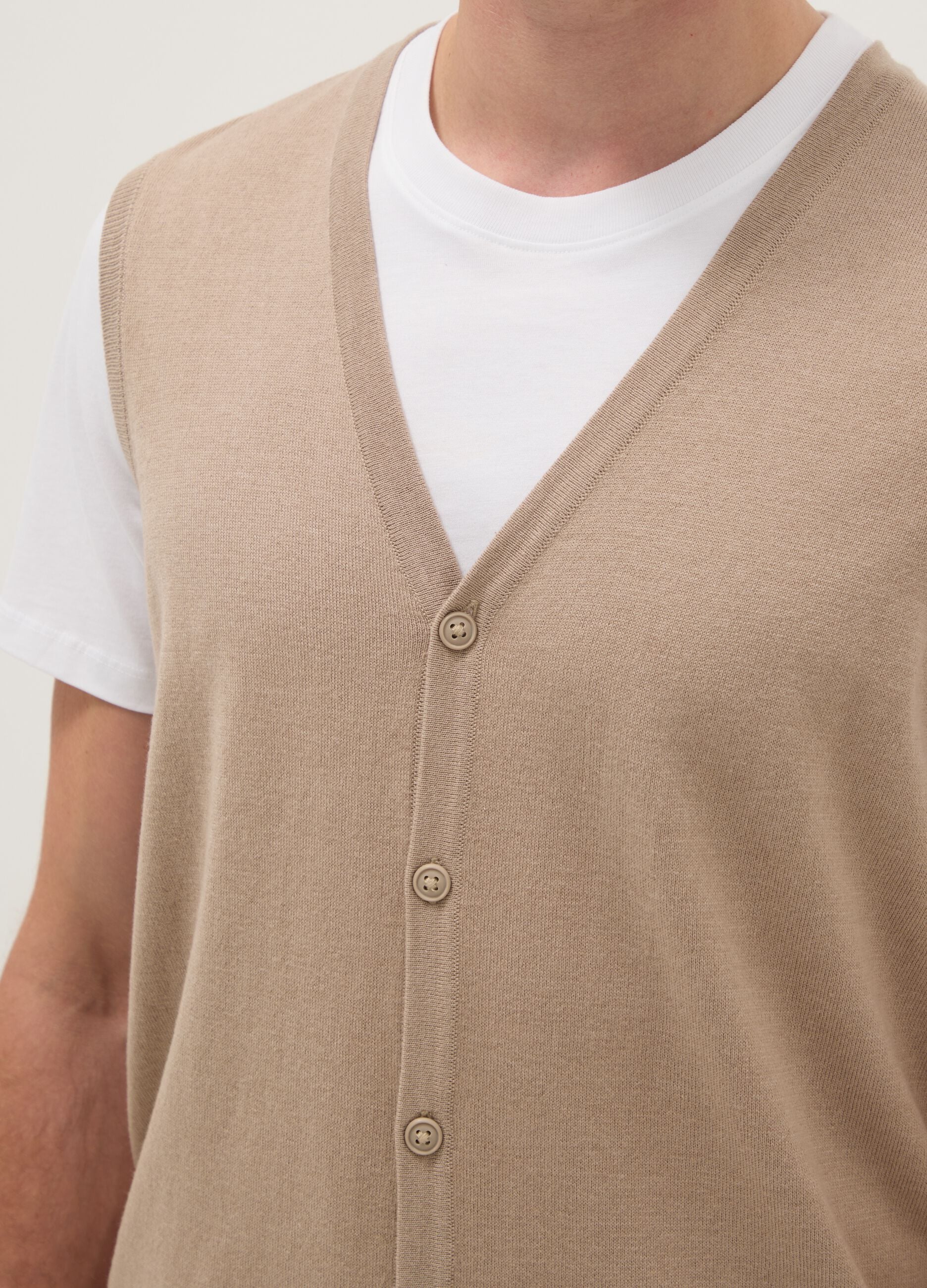 Beige deep V cotton-blend waistcoat with regular fit and buttons