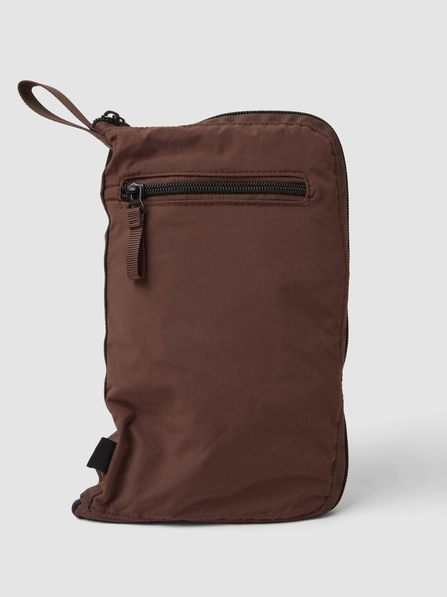 Borsa marrone da viaggio ripiegabile con tracolla e tasche zip_2