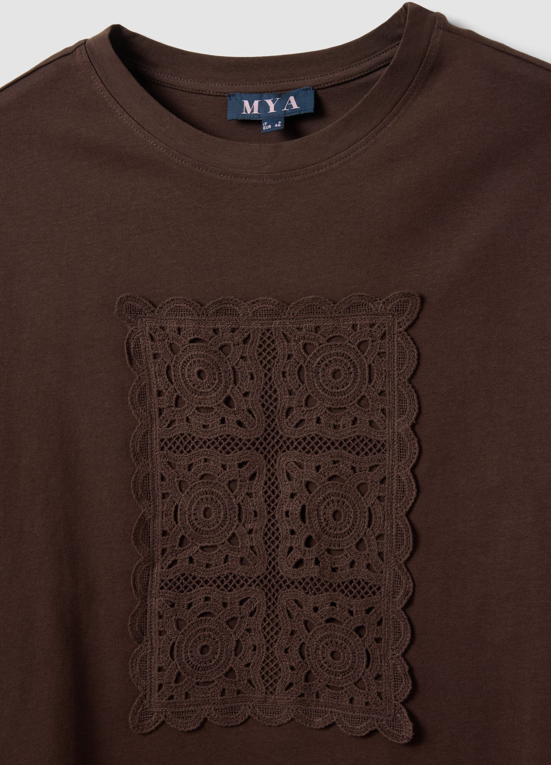 Brown pure cotton regular fit t-shirt with applied flower