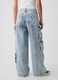 Baggy-fit cargo jeans with multiple pockets_2