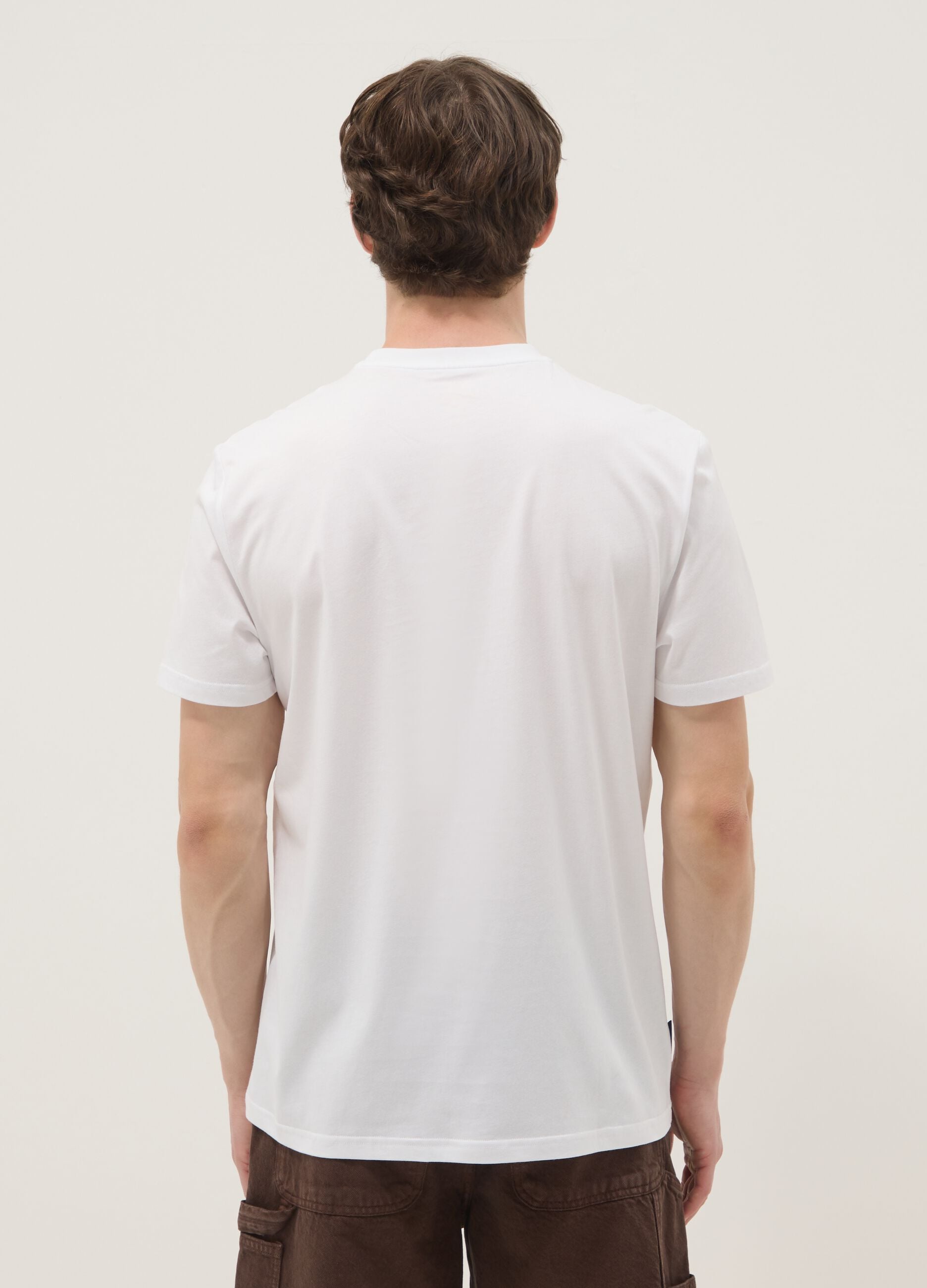 White pure cotton T-shirt with chest print, regular fit