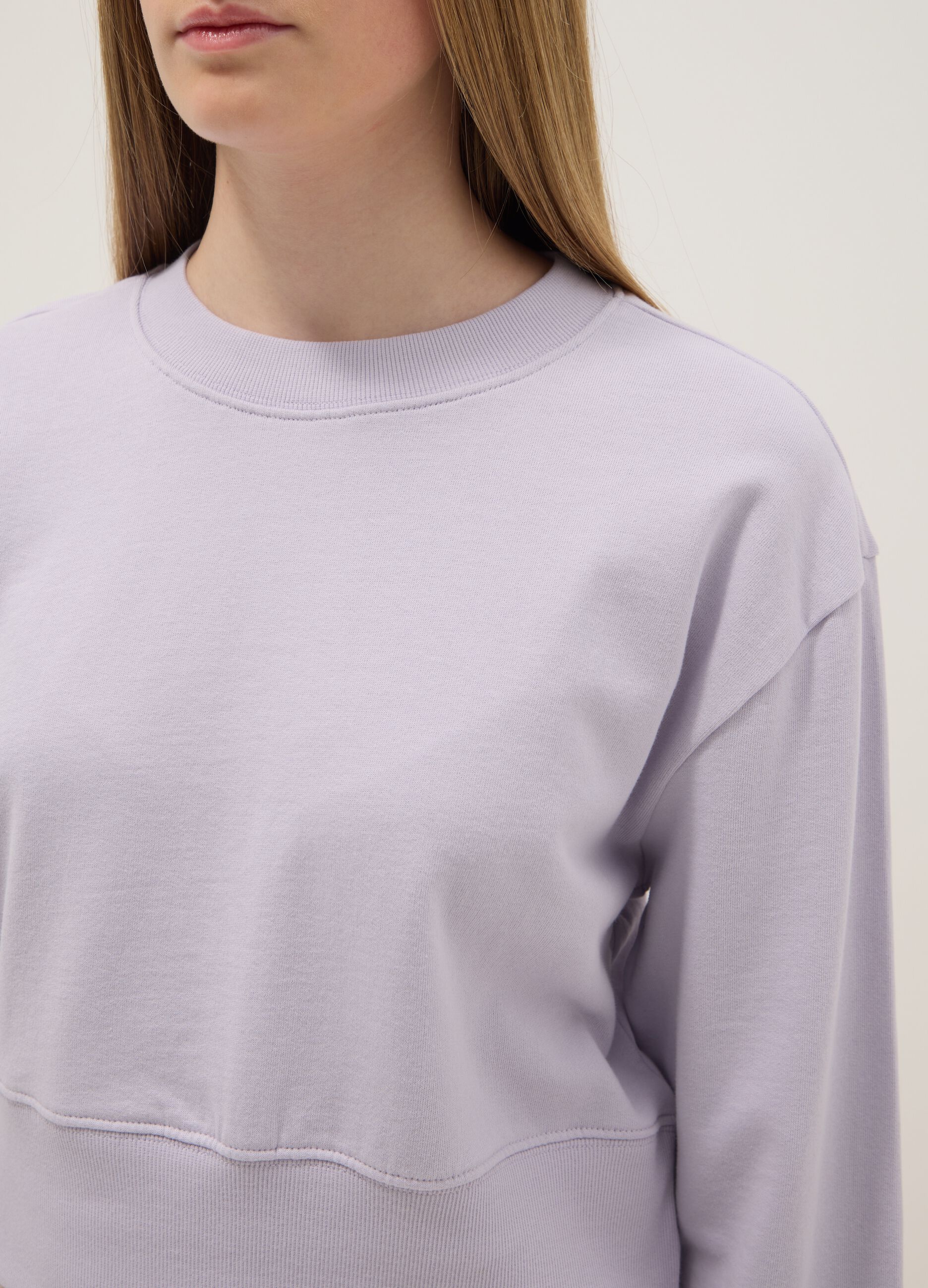 Purple pure cotton regular fit sweatshirt for girls