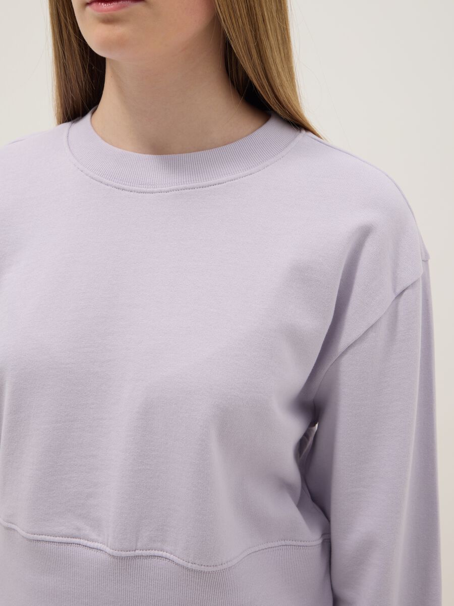 Purple pure cotton regular fit sweatshirt for girls_2