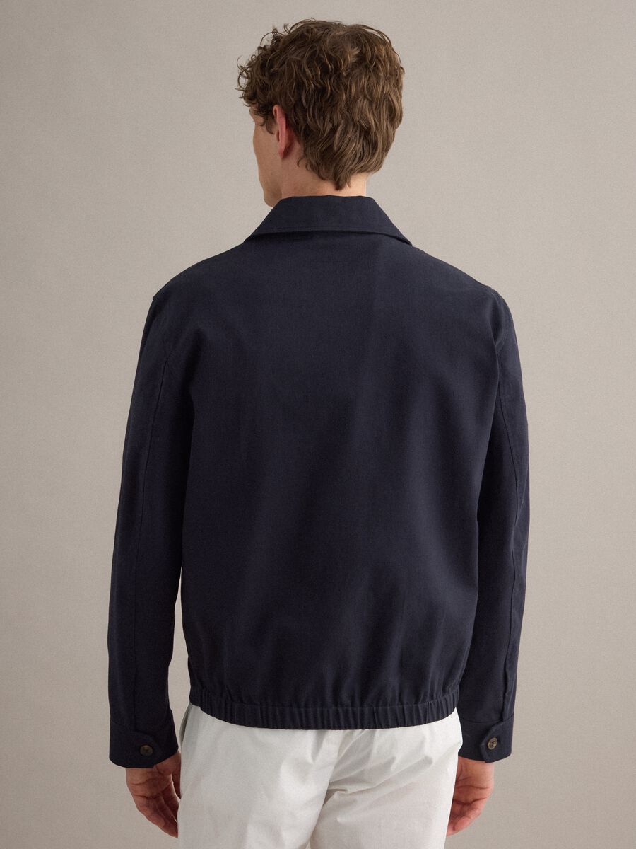Blue regular fit cotton-linen blend jacket with zip_3