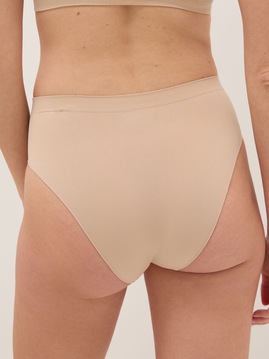 High-waisted stretchy beige fabric briefs_2