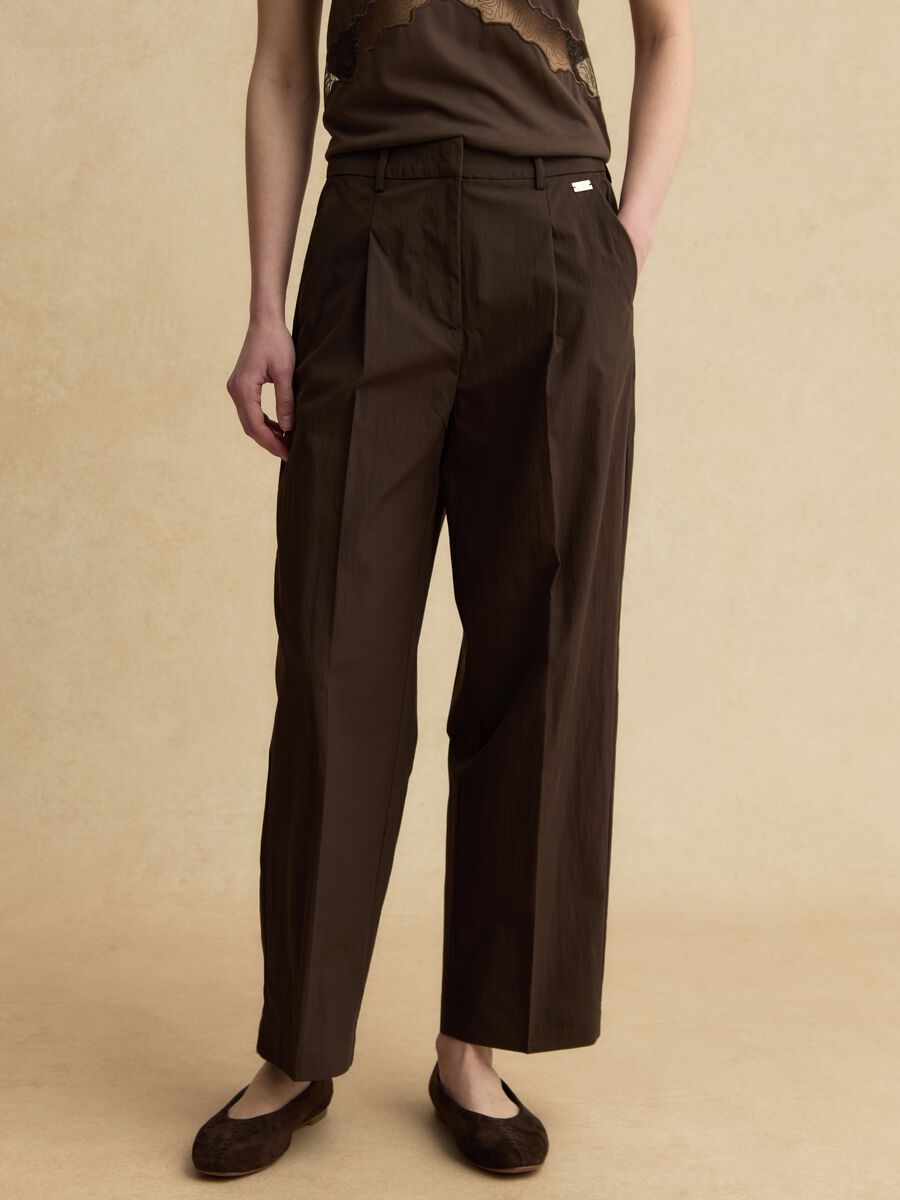 Brown cotton blend straight fit trousers_1