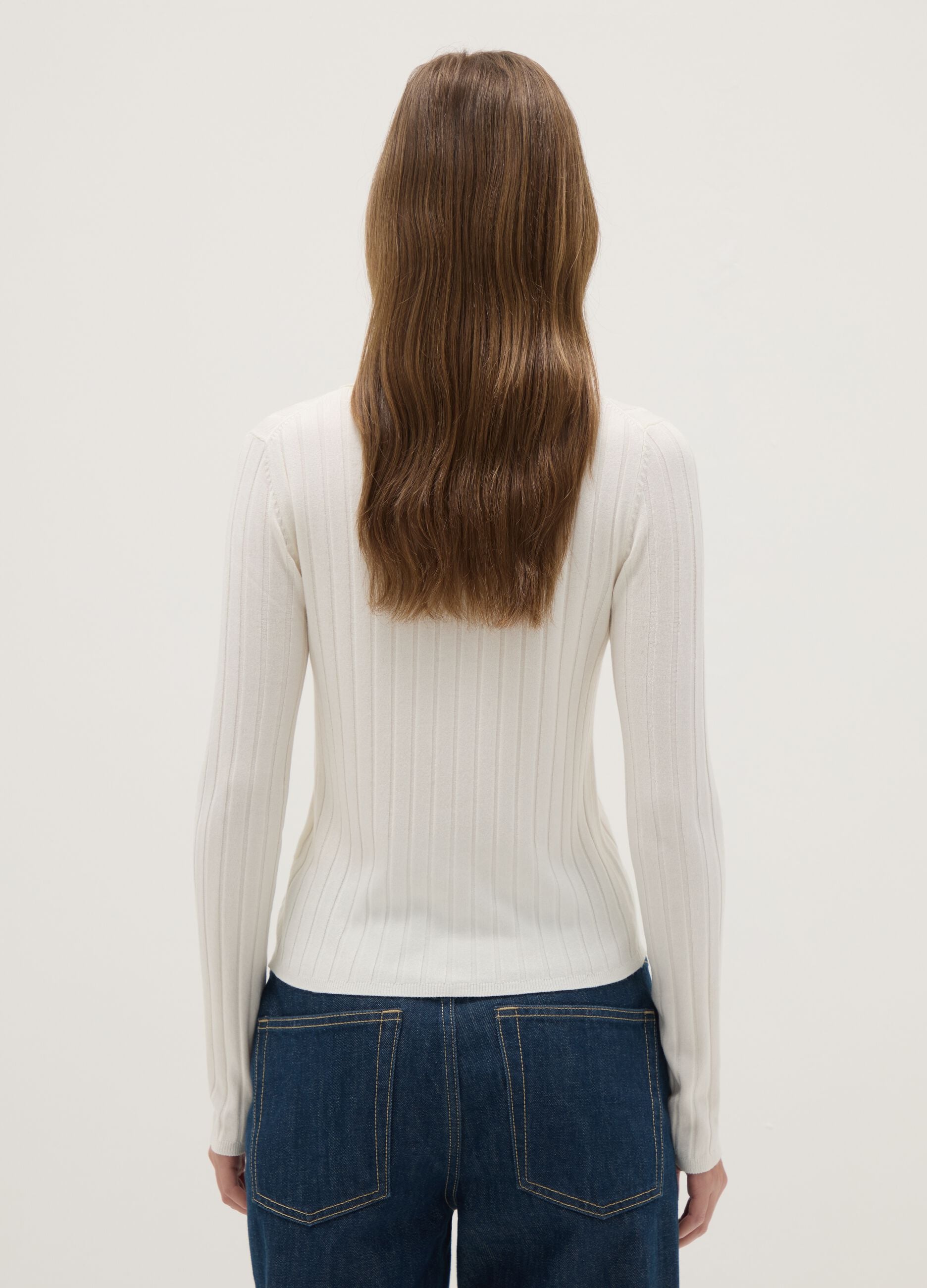 Slim fit white ribbed cardigan with polo collar