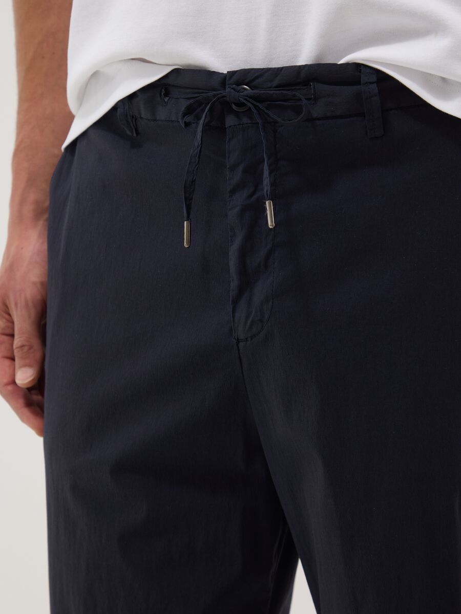 Blue stretch cotton chino trousers_3