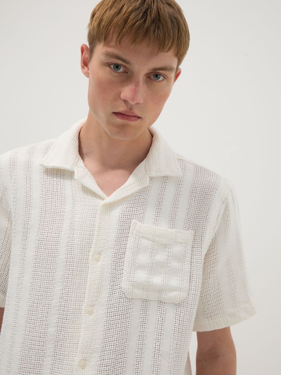 Camicia bianca in puro cotone a maniche corte_2