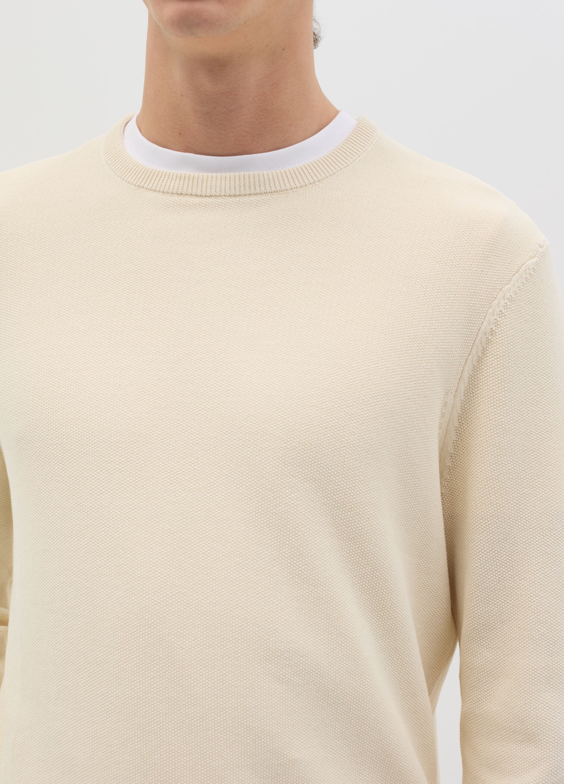 Cotton pullover with micro weave