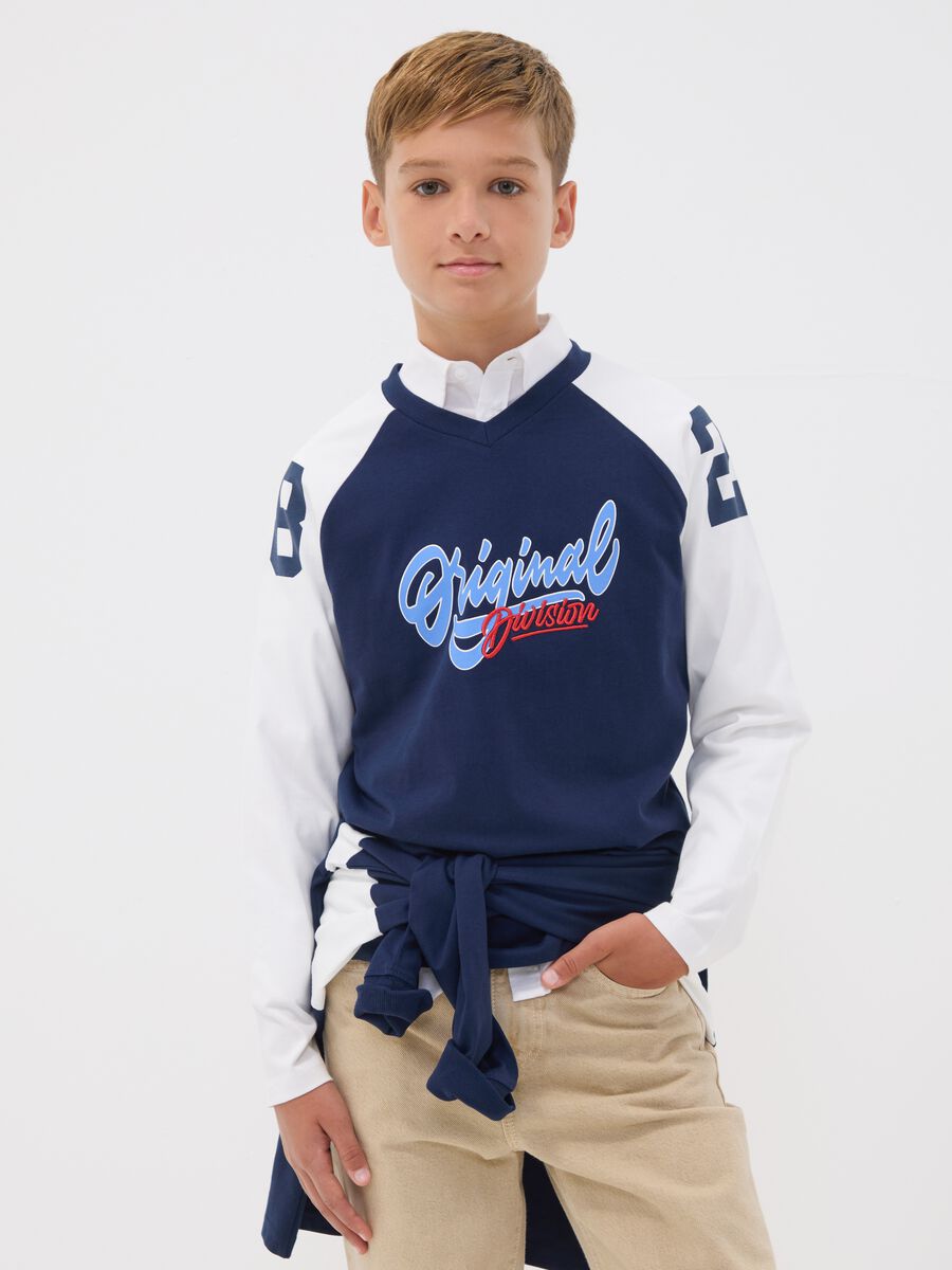 T-shirt blu in puro cotone con girocollo e stampa per ragazzo_1