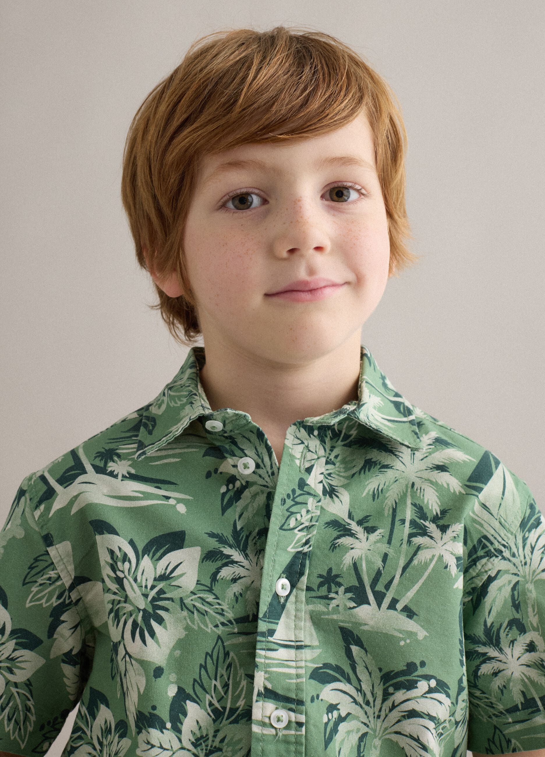 Green pure cotton shirt with tropical print