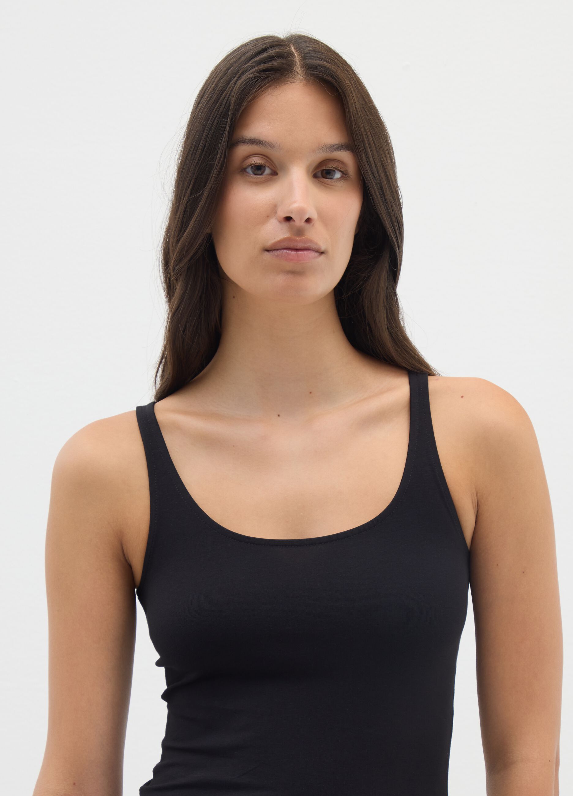 Stretch cotton vest with wide shoulder straps