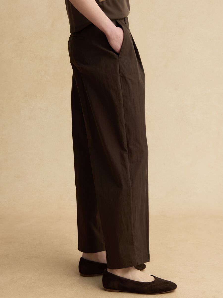Brown cotton blend straight fit trousers_3
