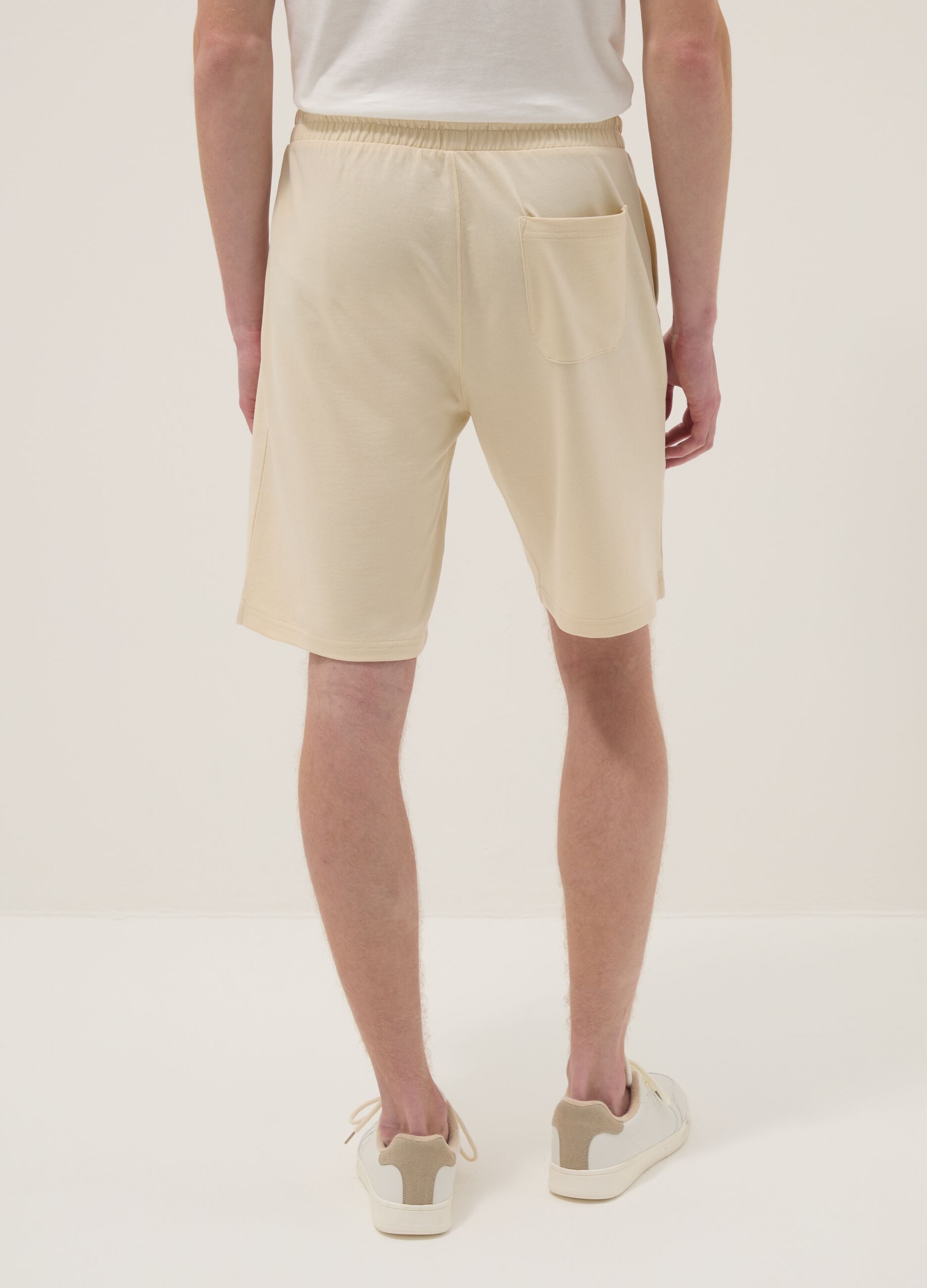 Regular fit beige cotton blend shorts