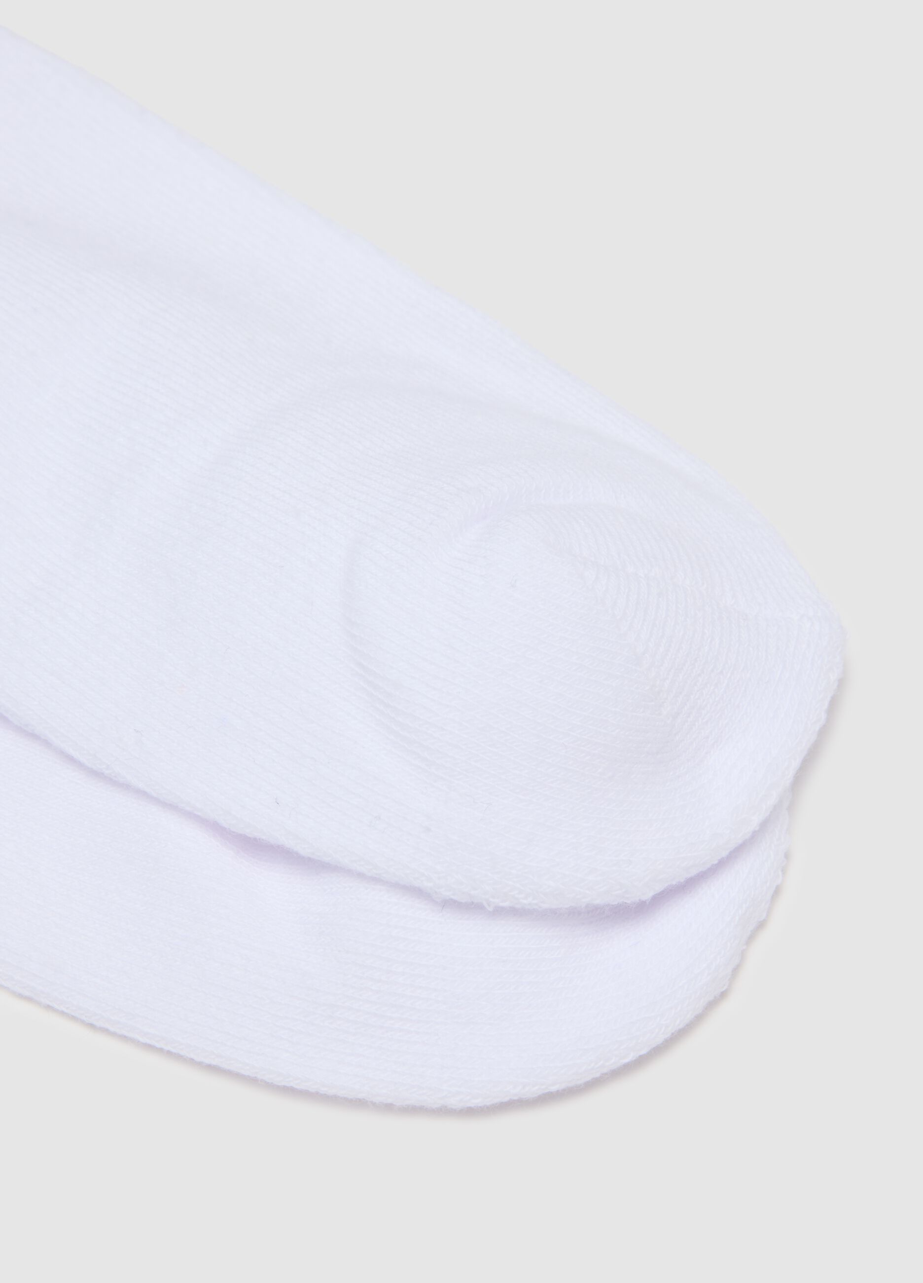 White regular fit cotton-blend sports socks tripack