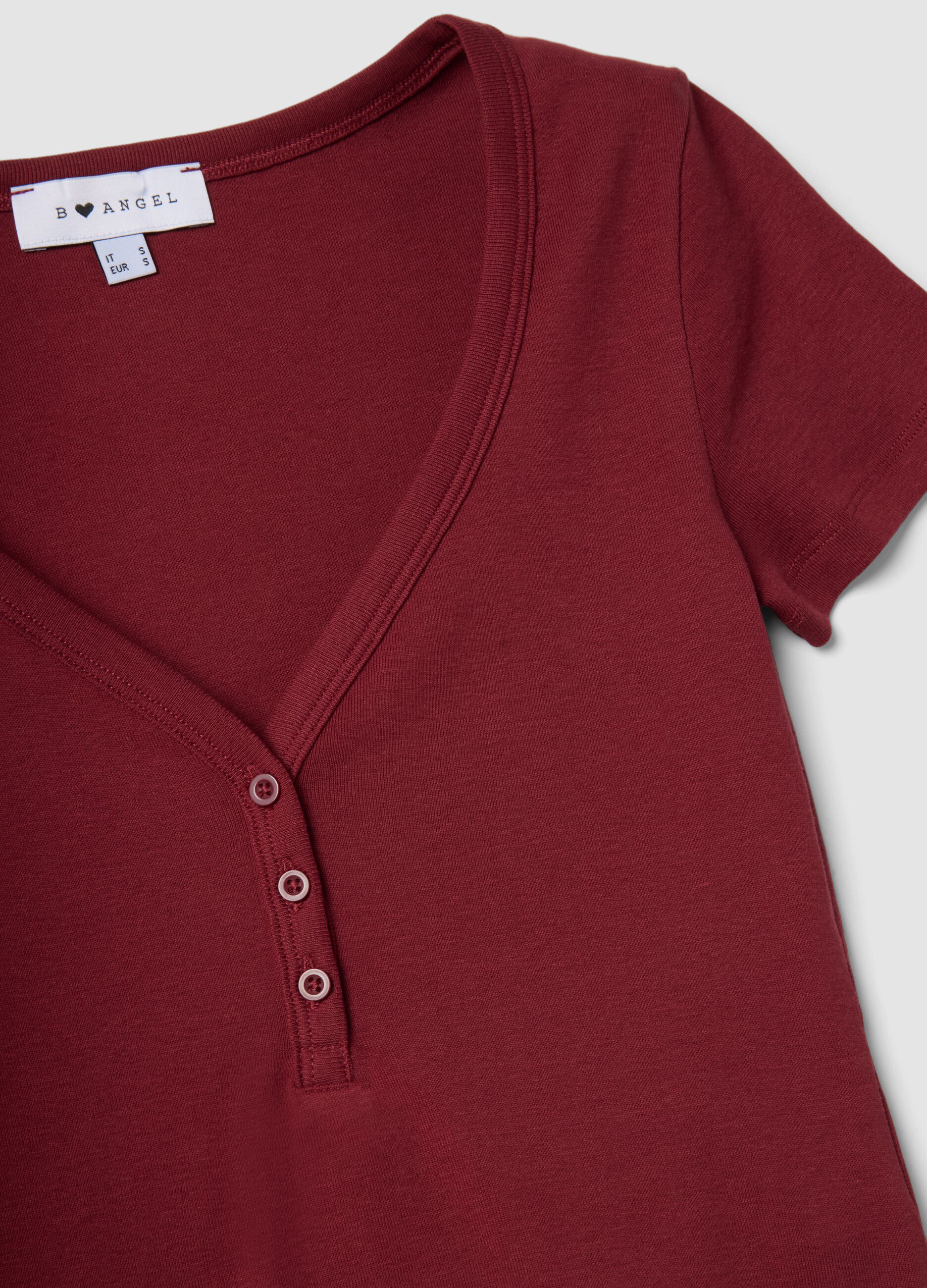 Red pure cotton V-neck regular fit T-shirt