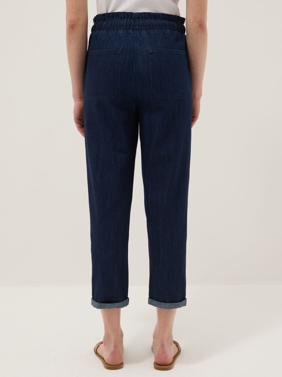 Regular fit blue denim cotton paper bag trousers_2