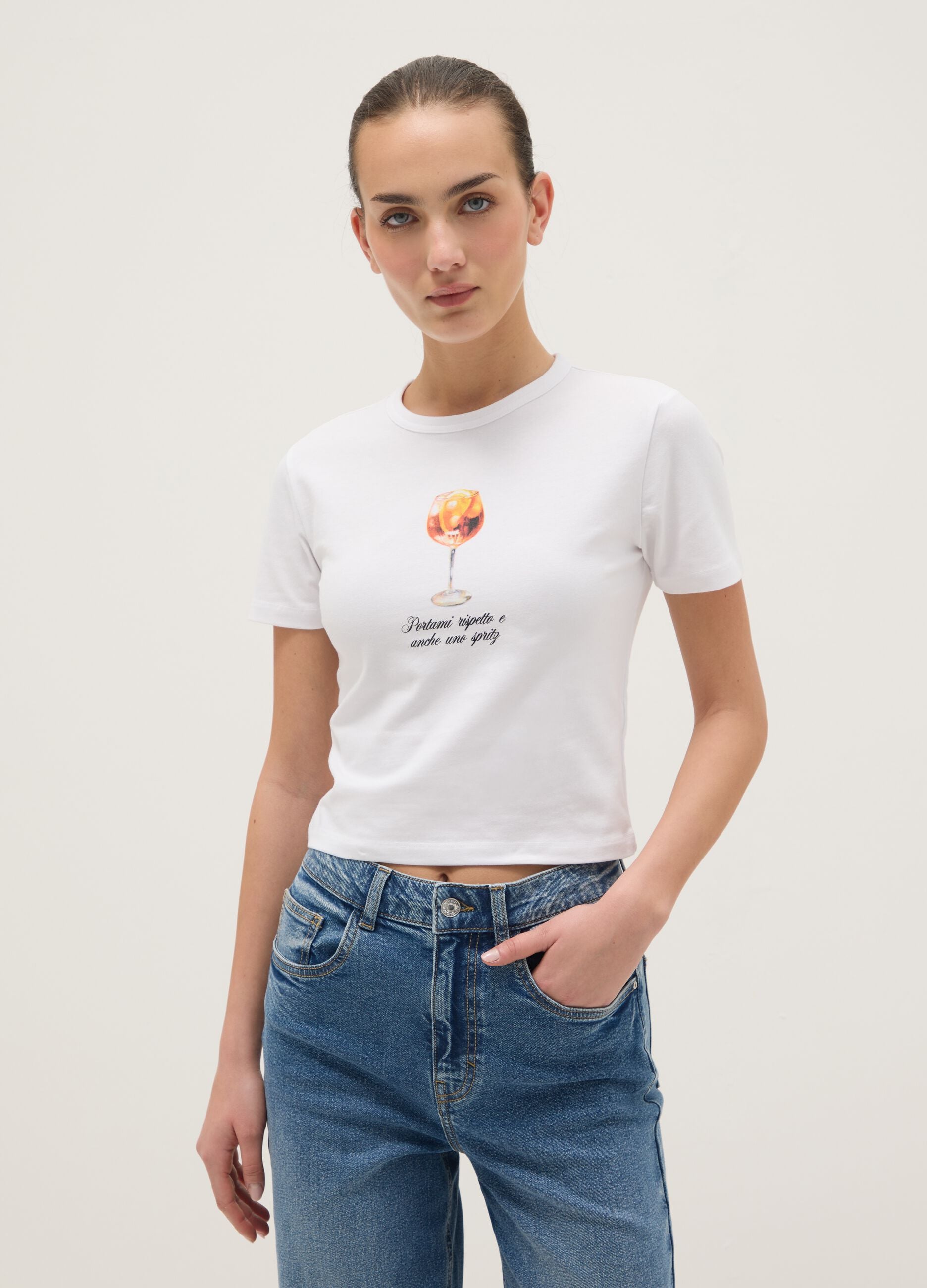 Regular fit white pure cotton T-shirt with spritz print