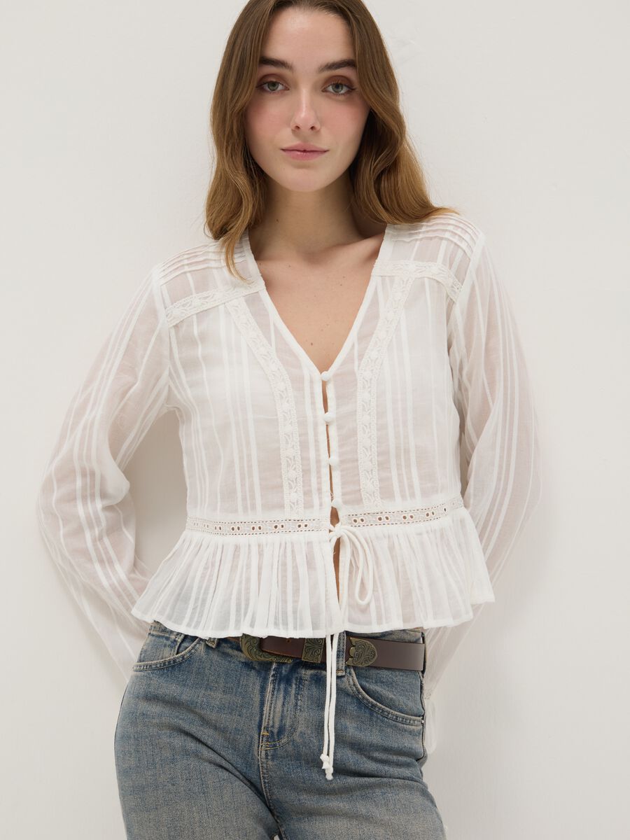 Camicia trasparente in puro cotone bianco regular fit con volant_1
