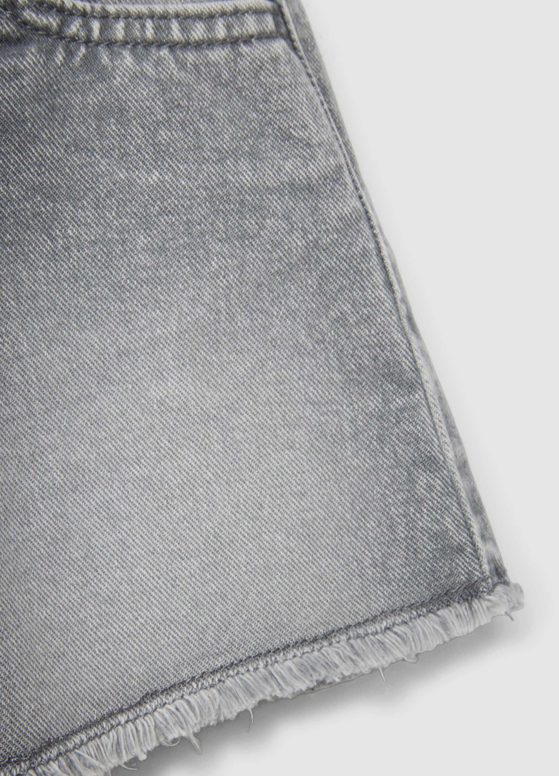 Girls' grey cotton denim shorts, regular fit