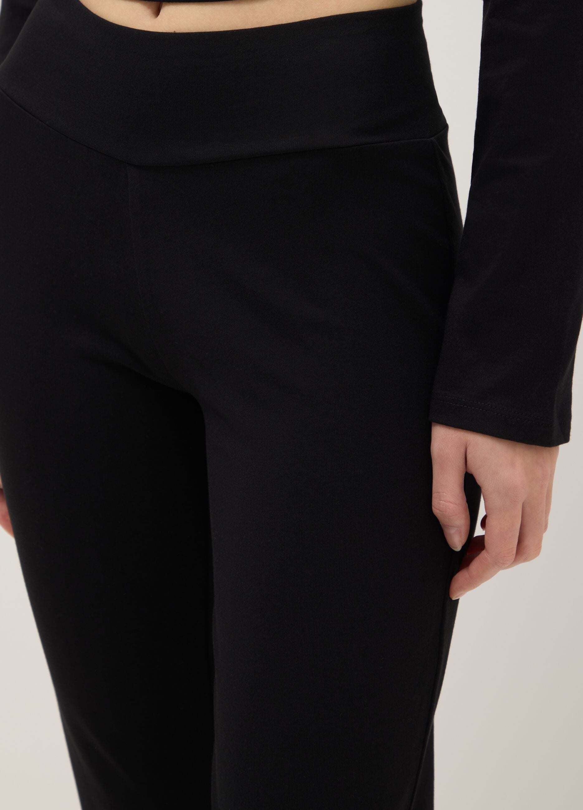 Black Flared Leggings in Stretch Cotton