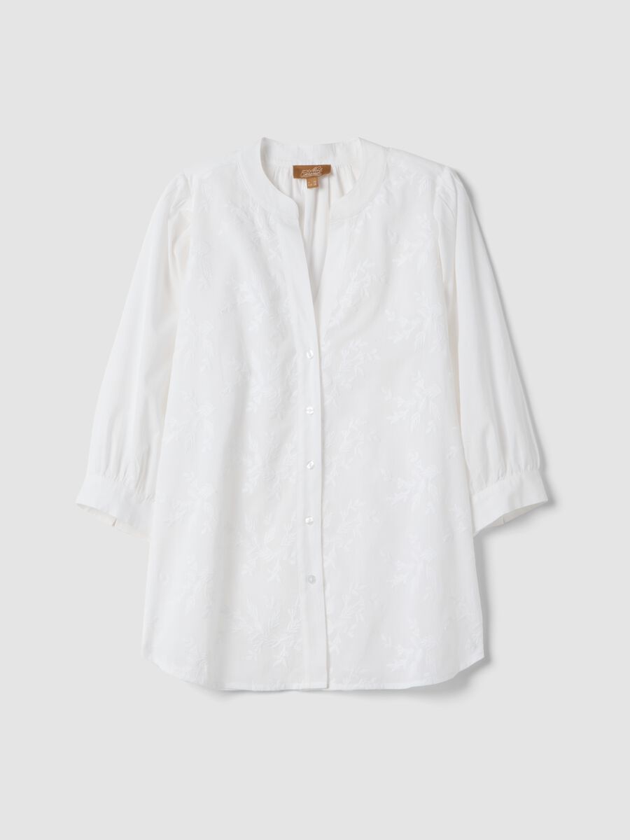 Camicia premaman in puro cotone bianca regular fit con decori floreali_4