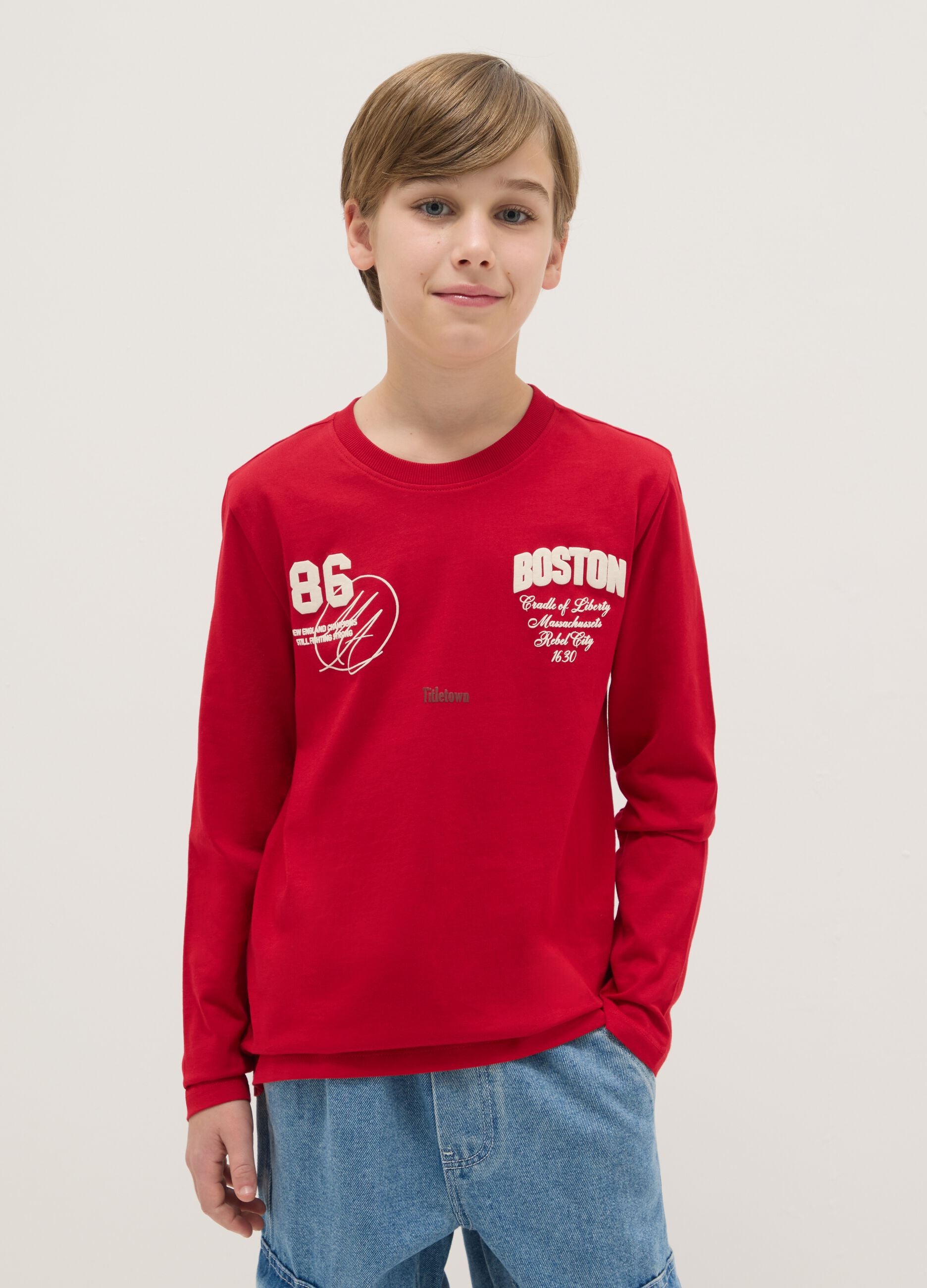 Red cotton regular fit t-shirt for boys