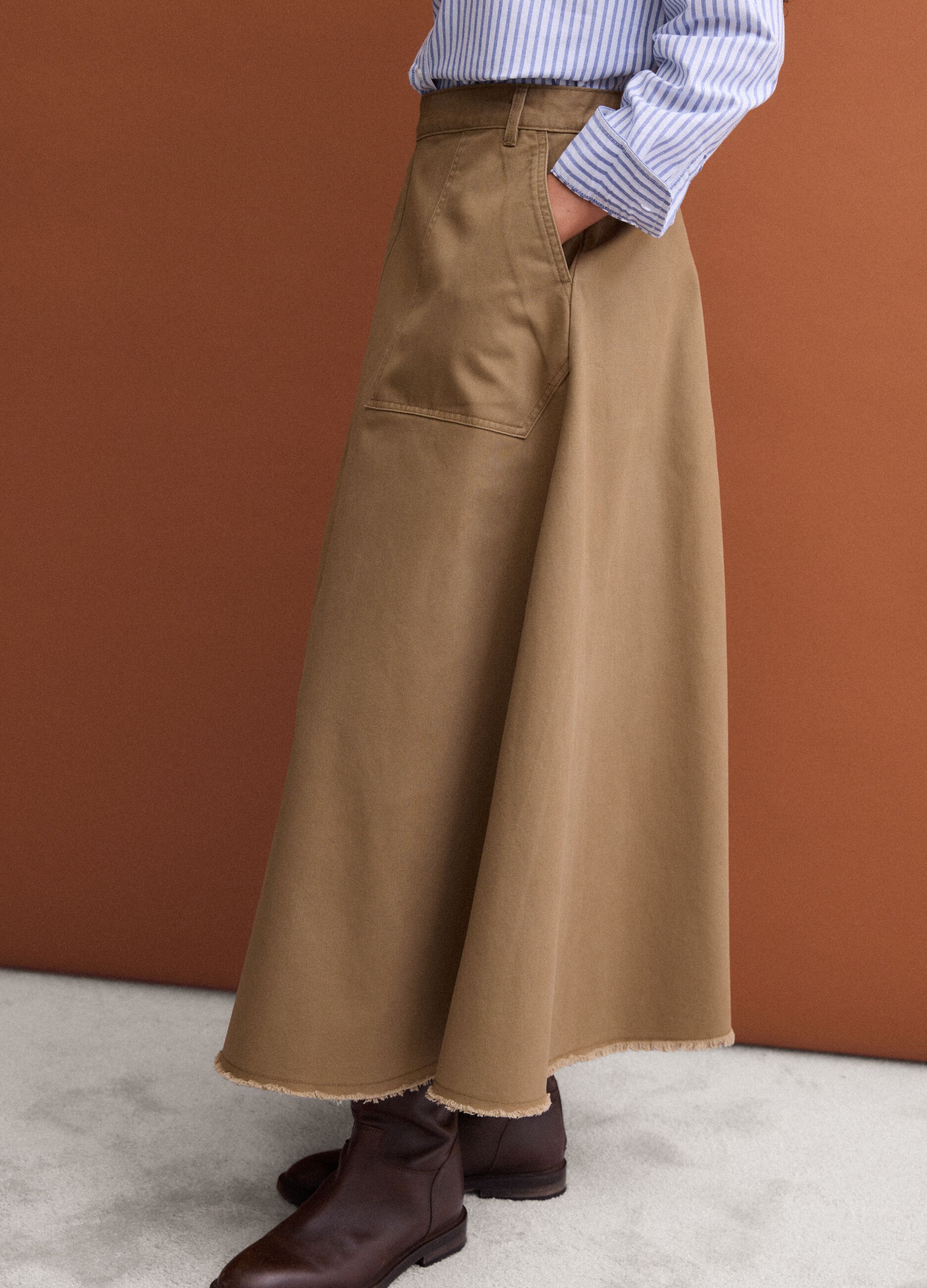 Brown midi skirt in pure cotton
