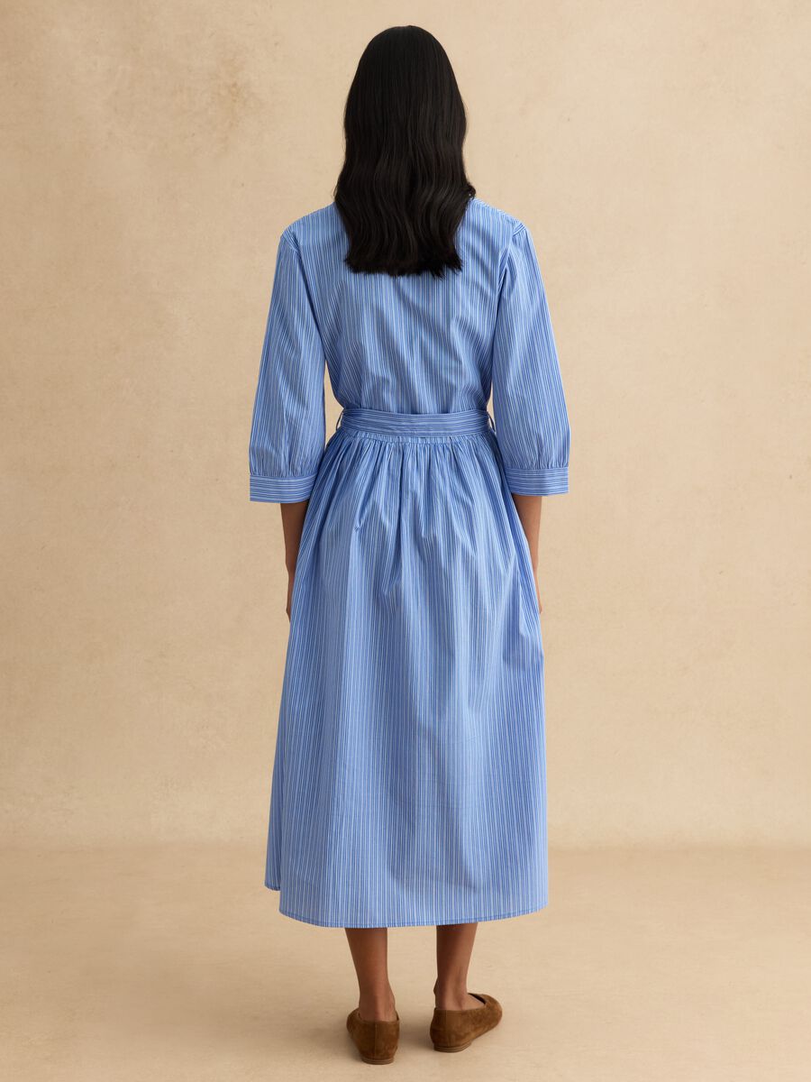 Pure cotton blue striped dress with V-neck in regular fit_2