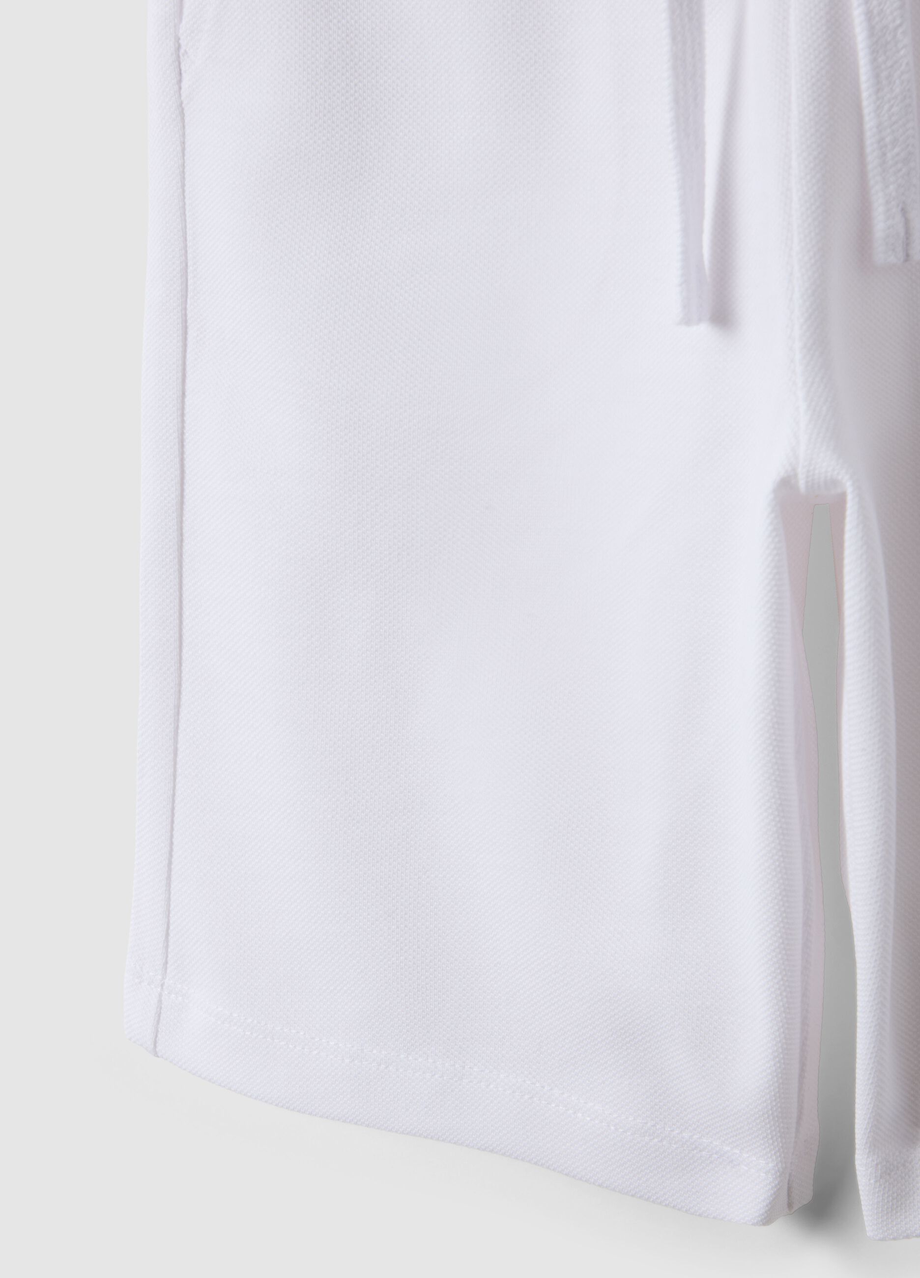 White pure cotton regular fit kids shorts