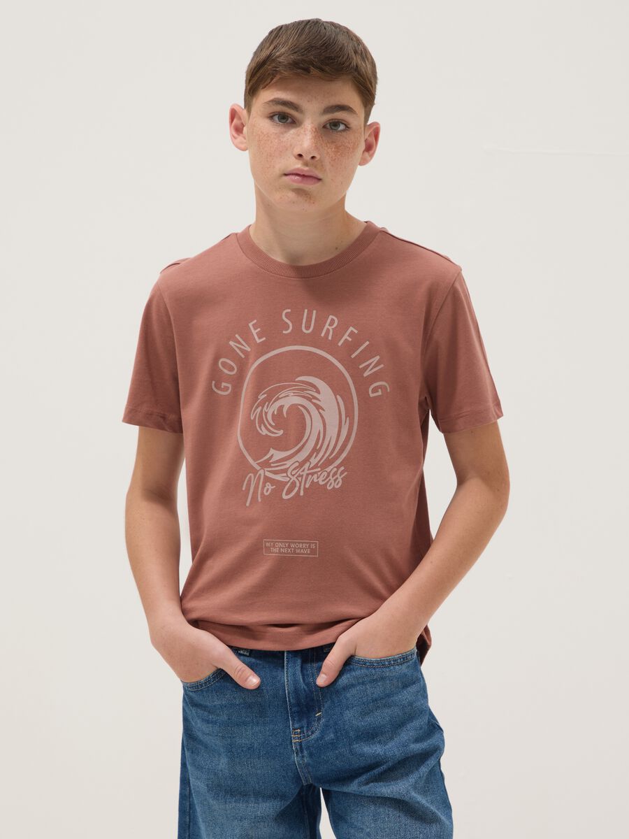 Brown short-sleeve organic cotton T-shirt for boys_0