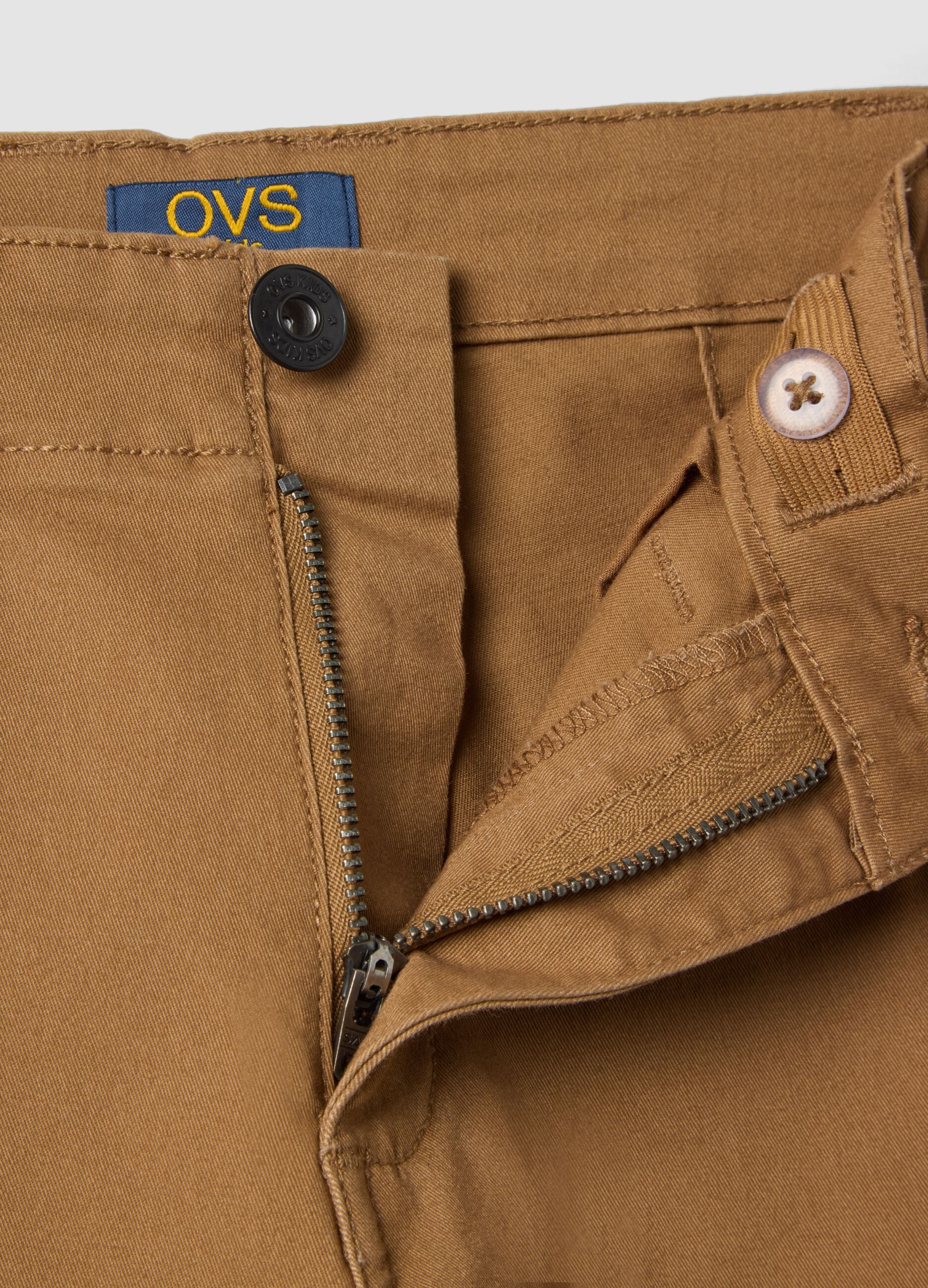 Brown stretch cotton oversized fit cargo shorts for kids