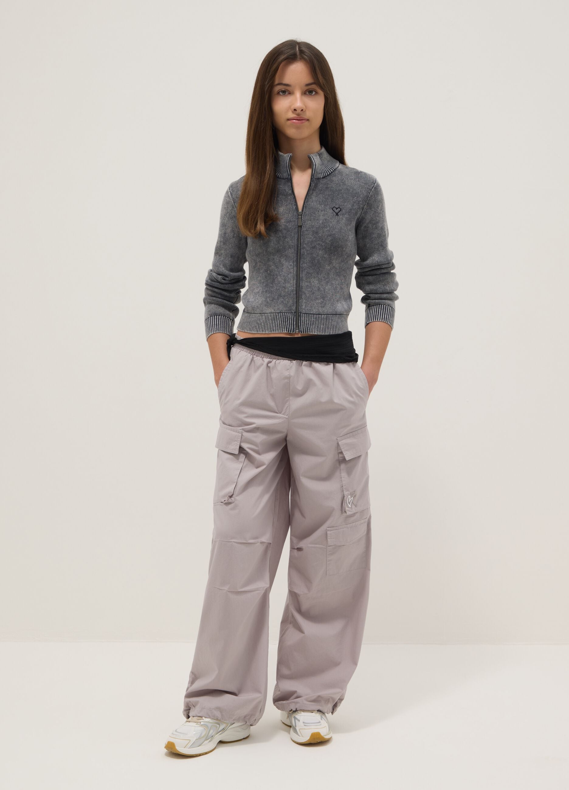 Girl's regular fit grey pure cotton cargo trousers