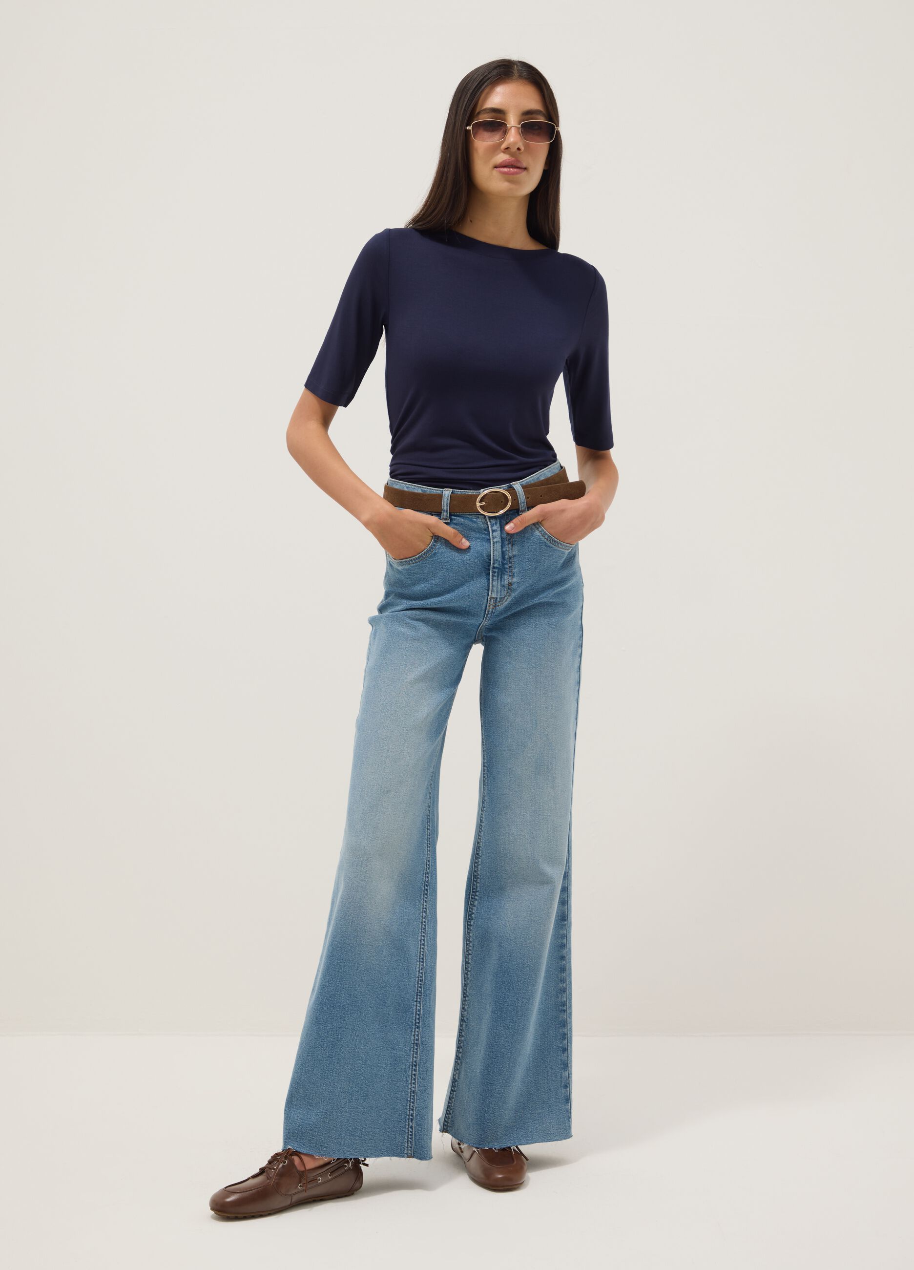 Regular fit blue stretch viscose boat neckline T-shirt