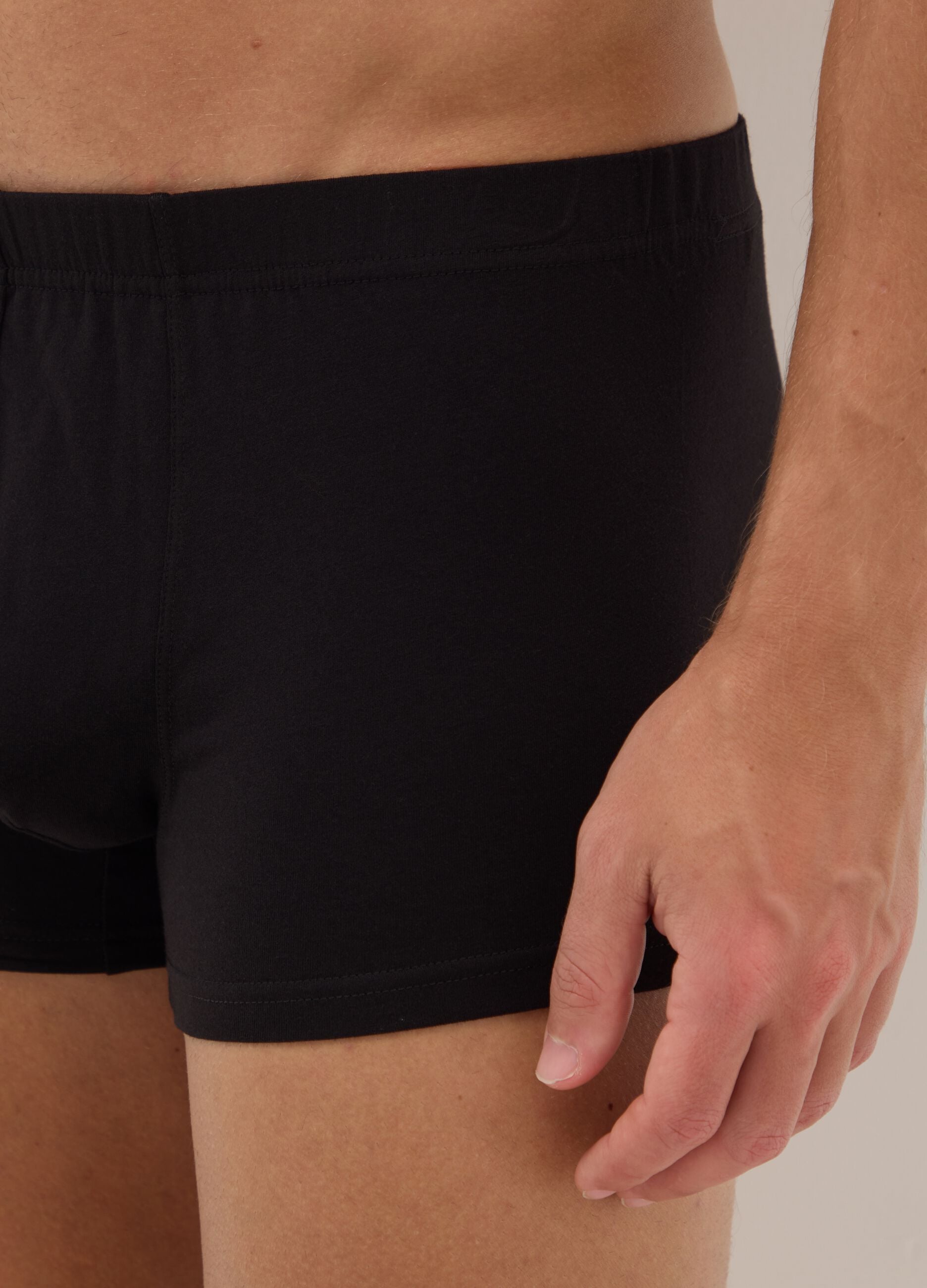 Multipack of black stretch cotton boxers with regular fit
