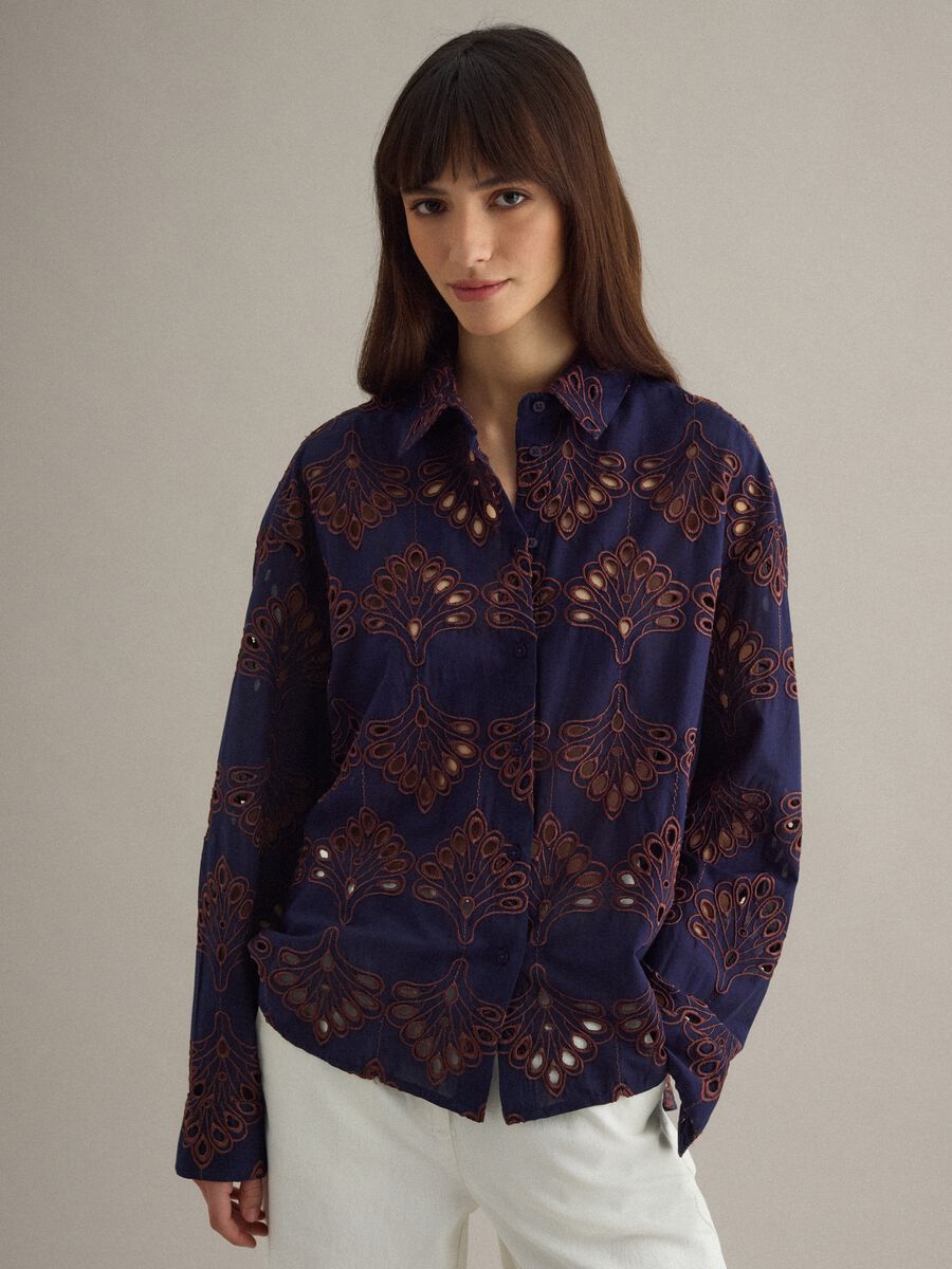 Blue short-sleeve pure cotton shirt with openwork embroidery_0