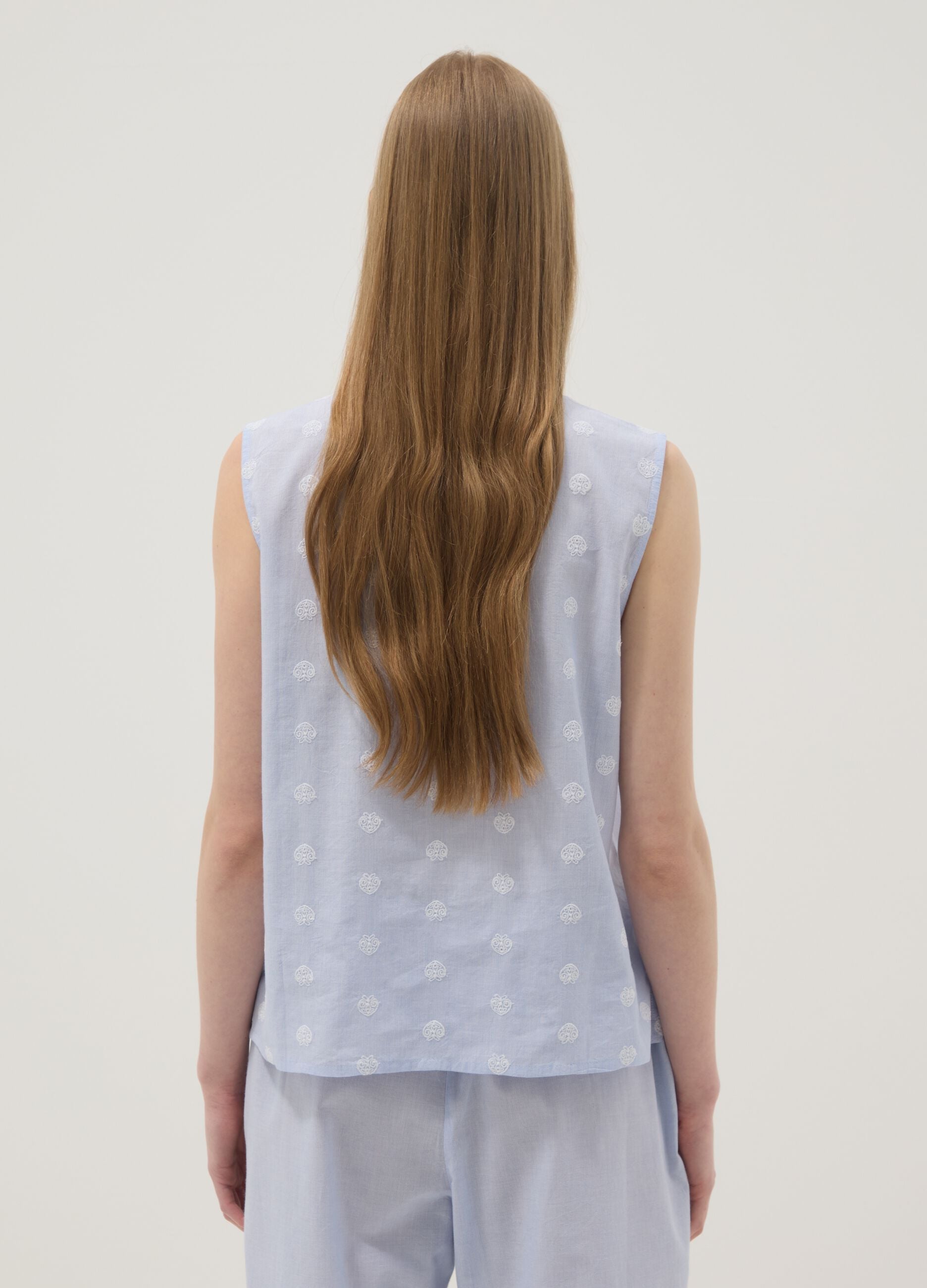 Light blue sleeveless pure cotton pyjama top with buttons